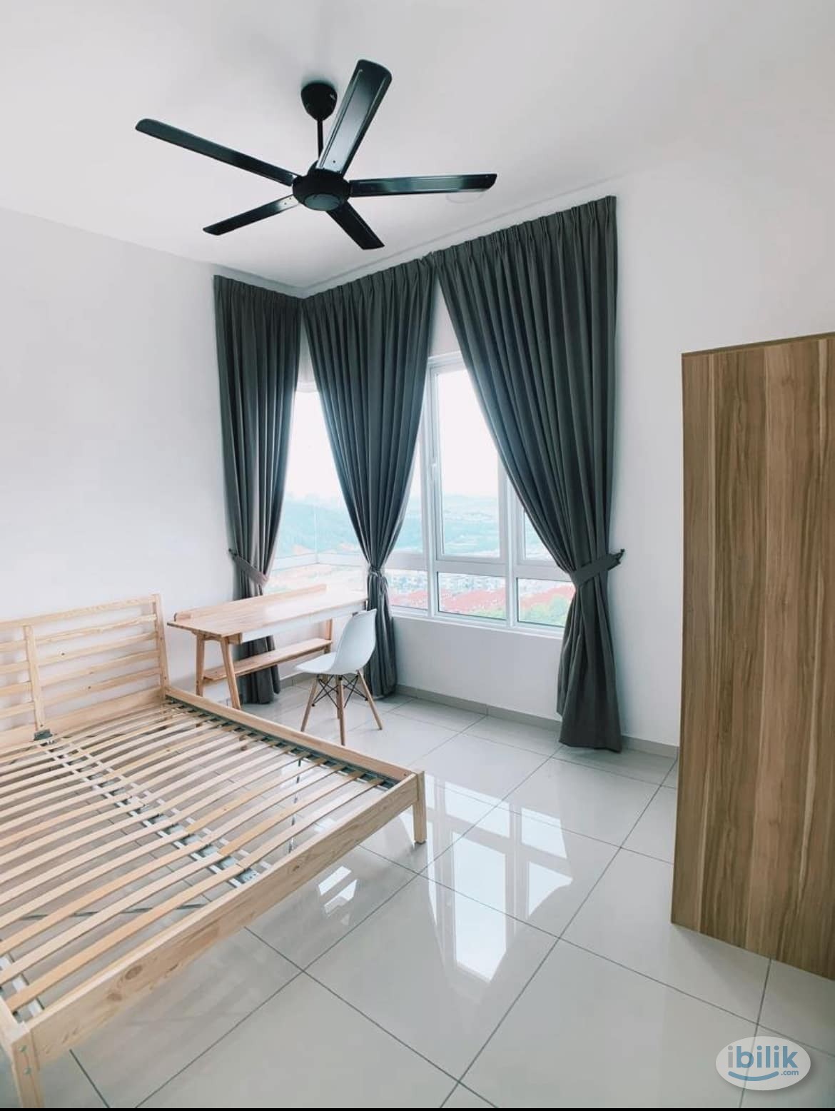 IRIS RESIDENCE, Owner HERE Medium Room For Rent Perfect for UTARians - Image 1