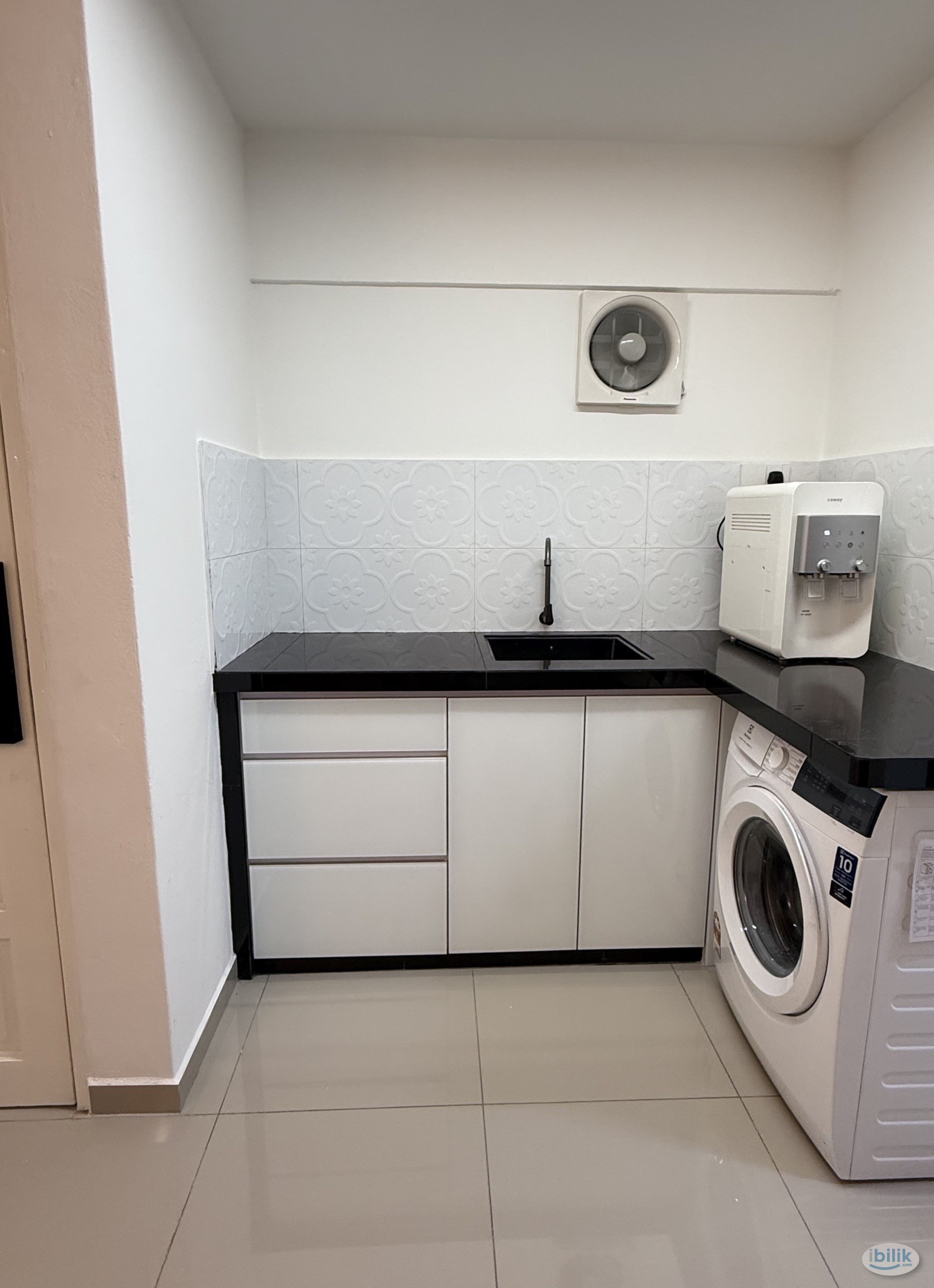Middle Room at Desa Pinang 2, Jelutong - Image 3