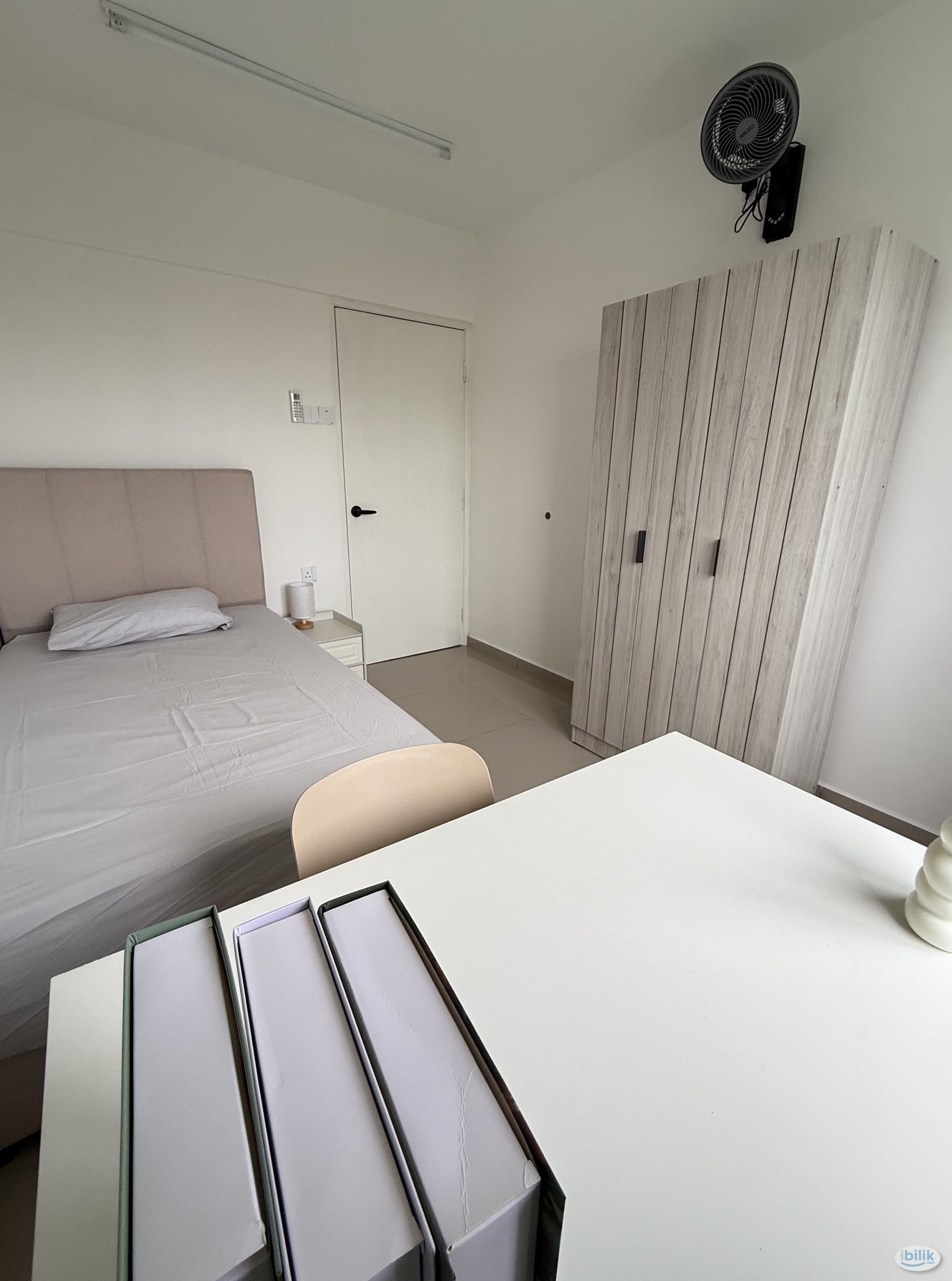 Middle Room at Desa Pinang 2, Jelutong - Image 2