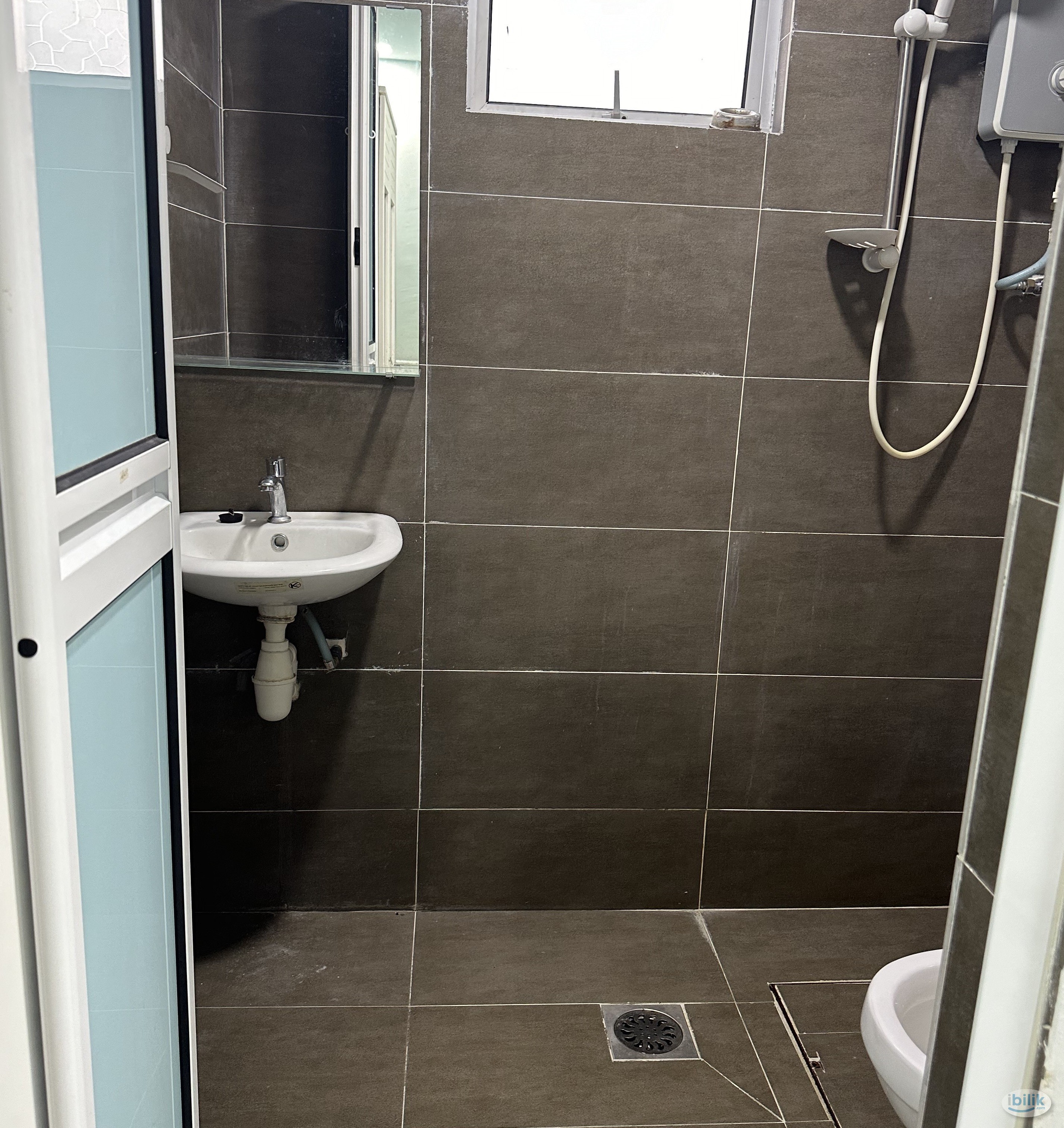 💛Affordable NEW💛 Private Toilet  Single Room at USJ 13, Subang Jaya💛 - Image 2