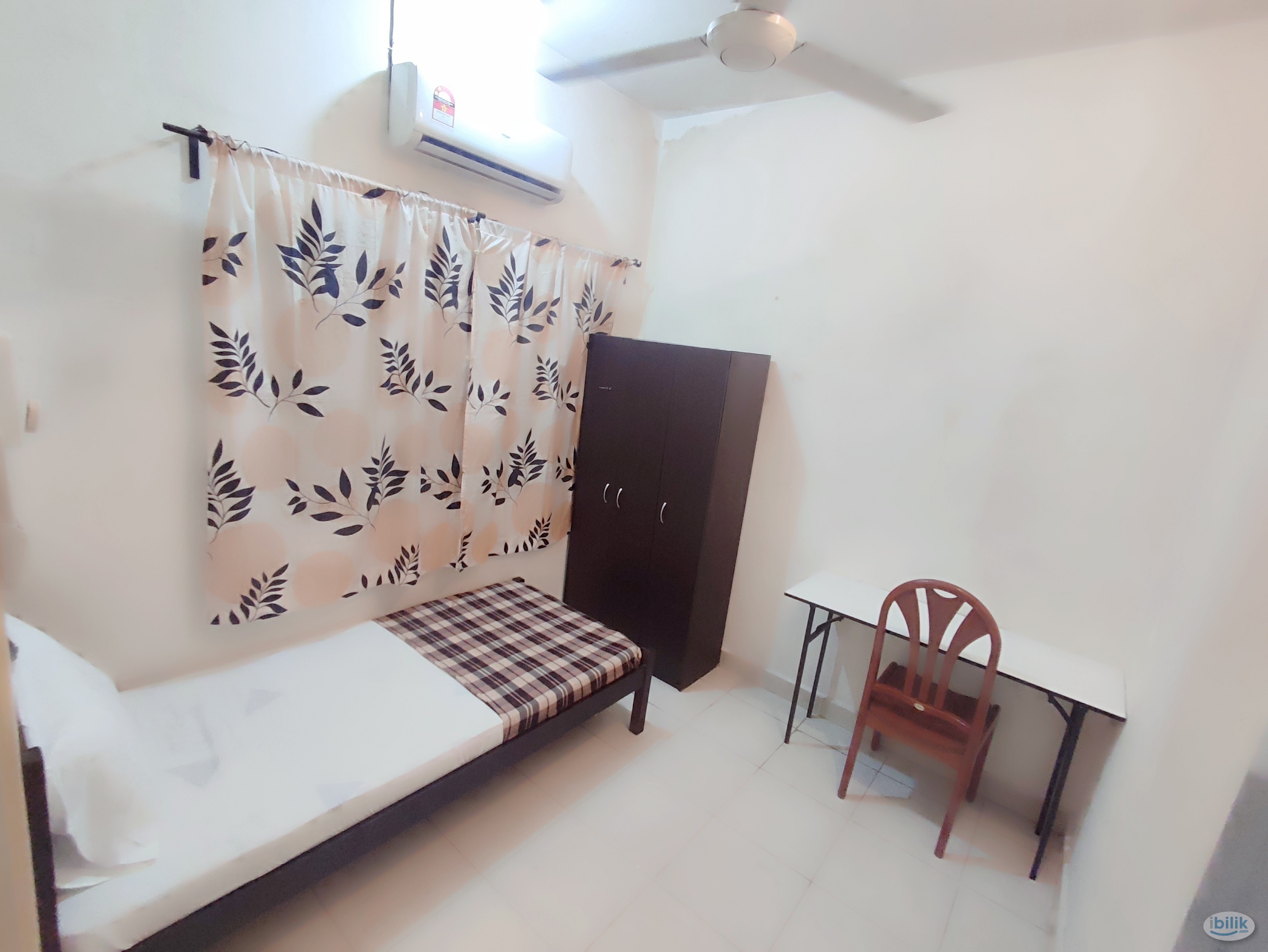 Best small room at pelangi utama Condominium - Image 2