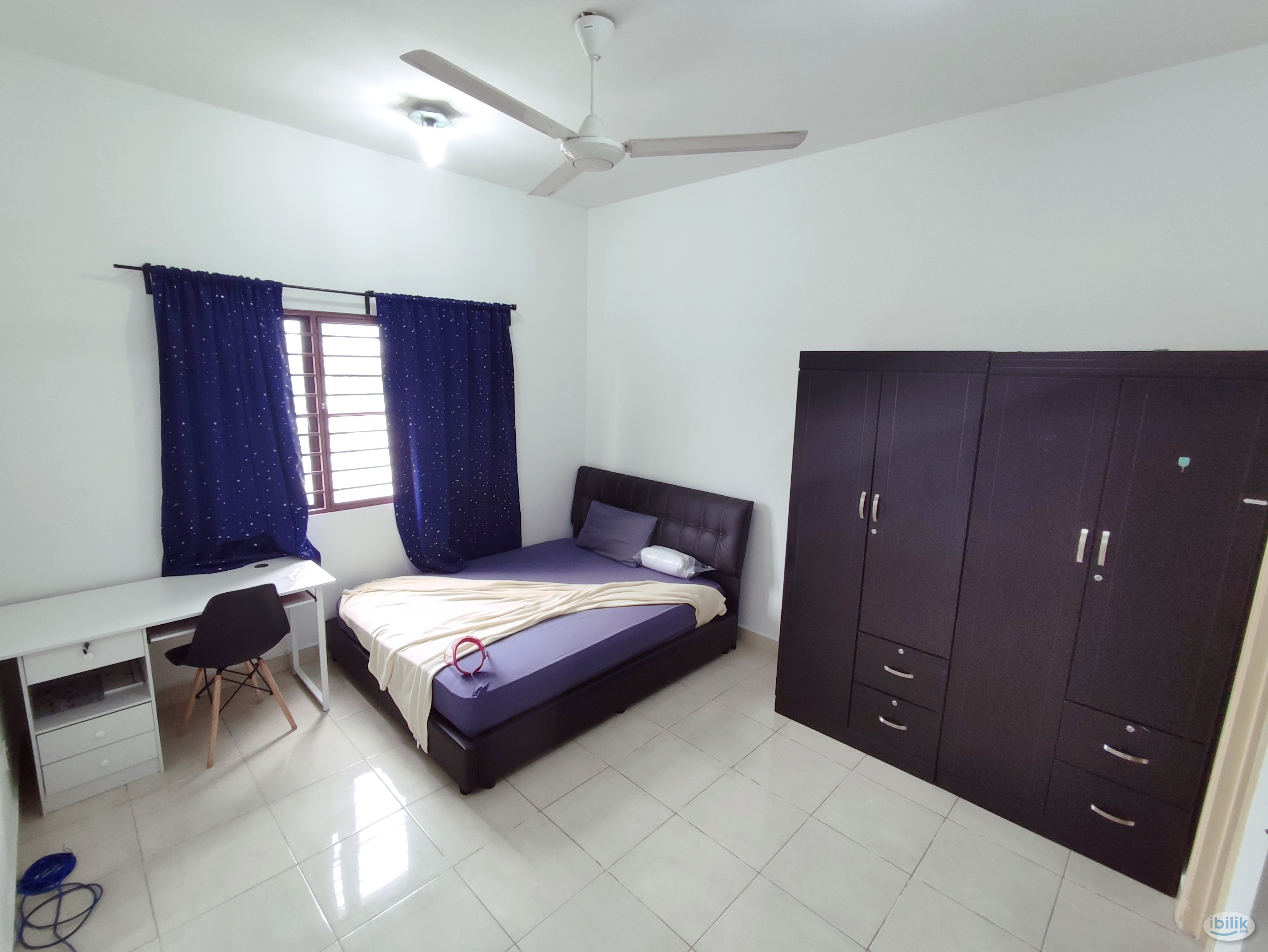 Female master room available at pelangi utama Condominium - Image 1