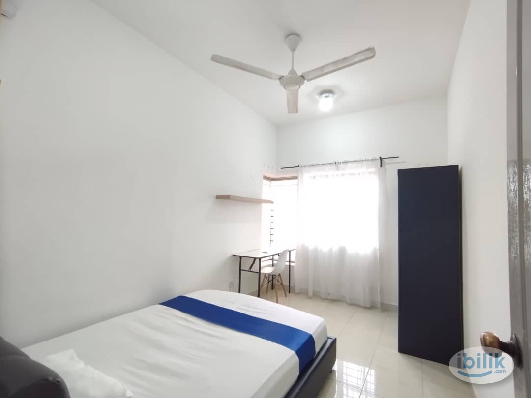 Middle room available at pelangi utama Condominium - Image 2