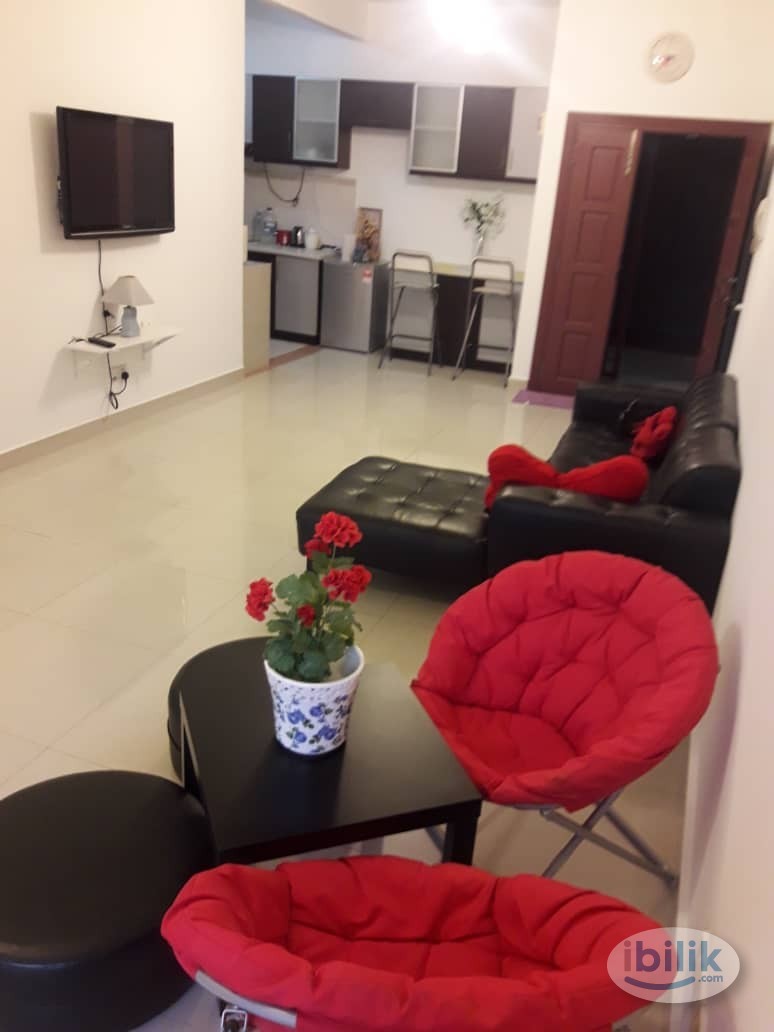 Middle room available at pelangi utama Condominium - Image 5