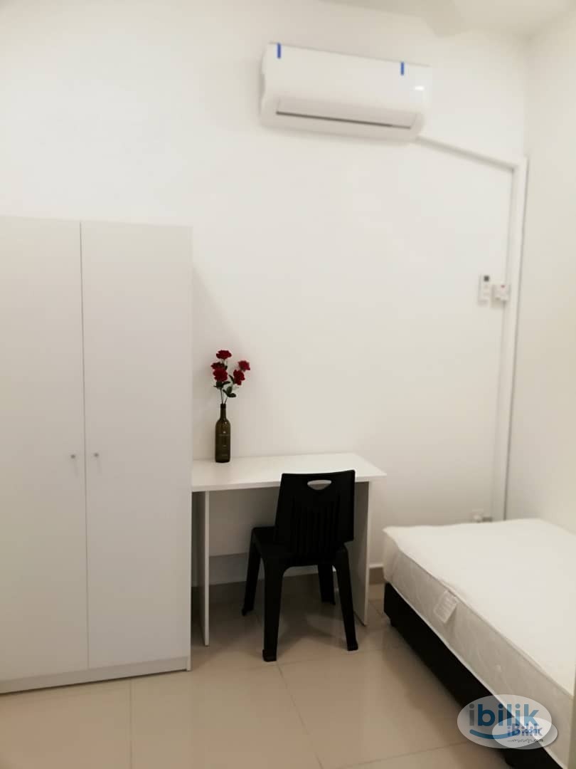 Bandar Botanic Middle Room at Klang, Selangor - Image 1