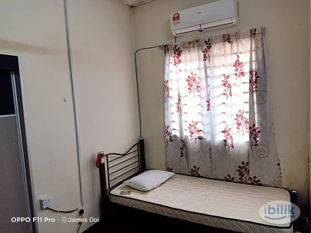 Bandar Botanic Middle Room at Klang, Selangor - Image 1