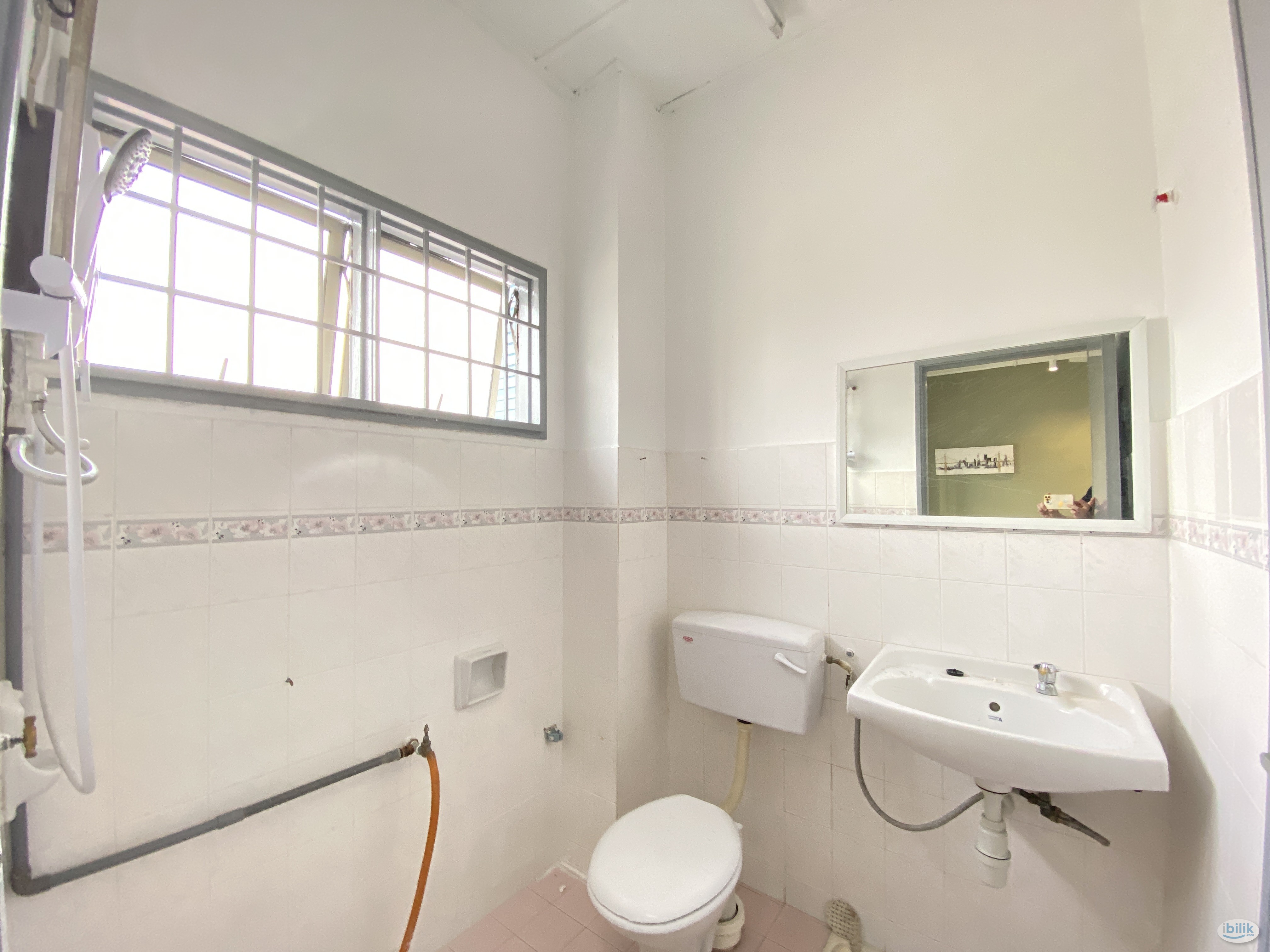 [own bathroom] Fully Furnished with WiFi, Cleaning Service Master Room for RENT at Pusat Bandar Puchong, Puchong - Image 1