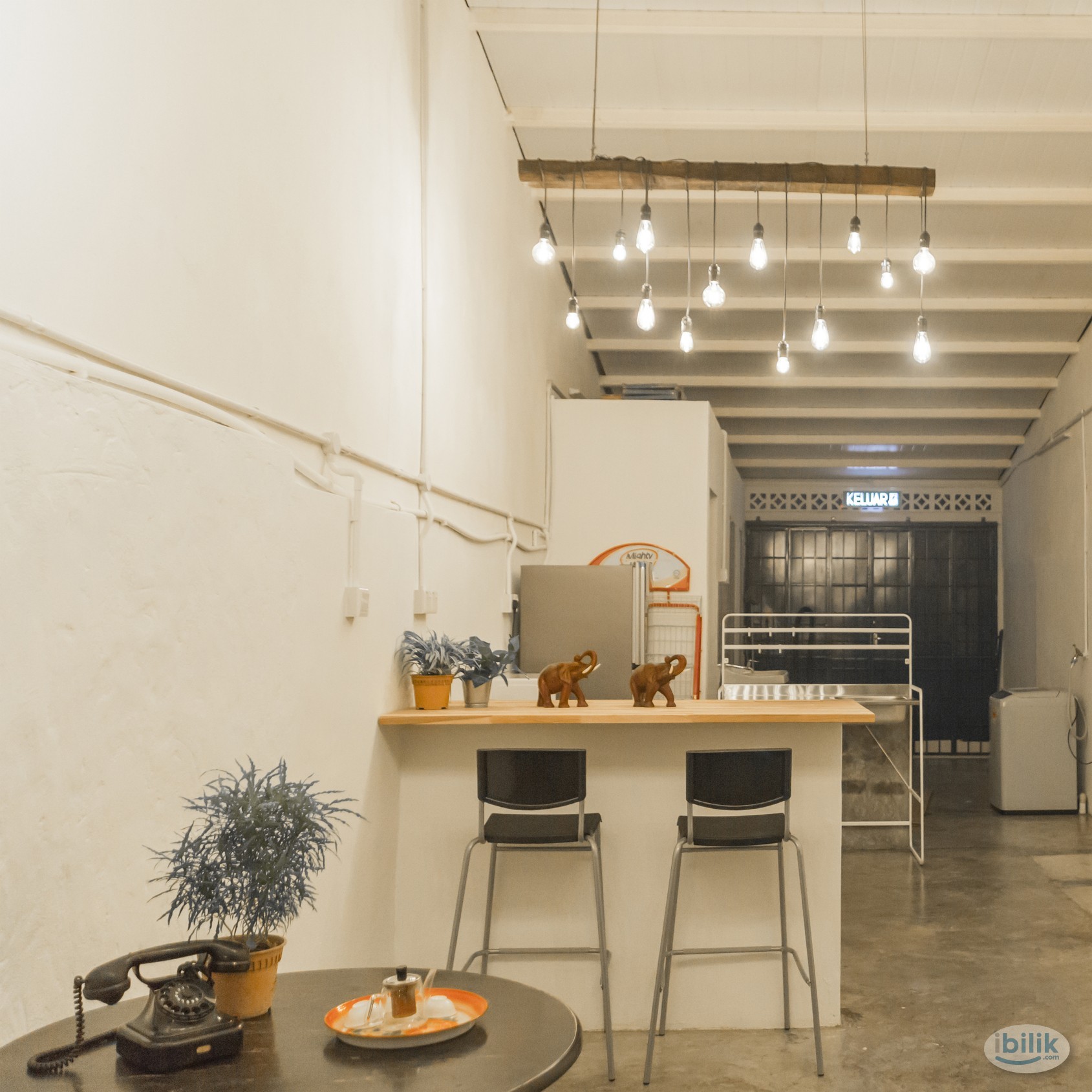 Fully Furnished Student Accommodations in Lorong Selamat, George Town, Penang - Image 3