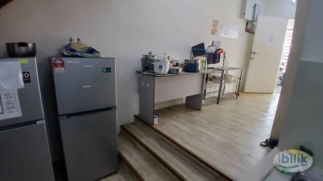 Taman sea , Medium Room To Rent, Zero Deposit - Image 1