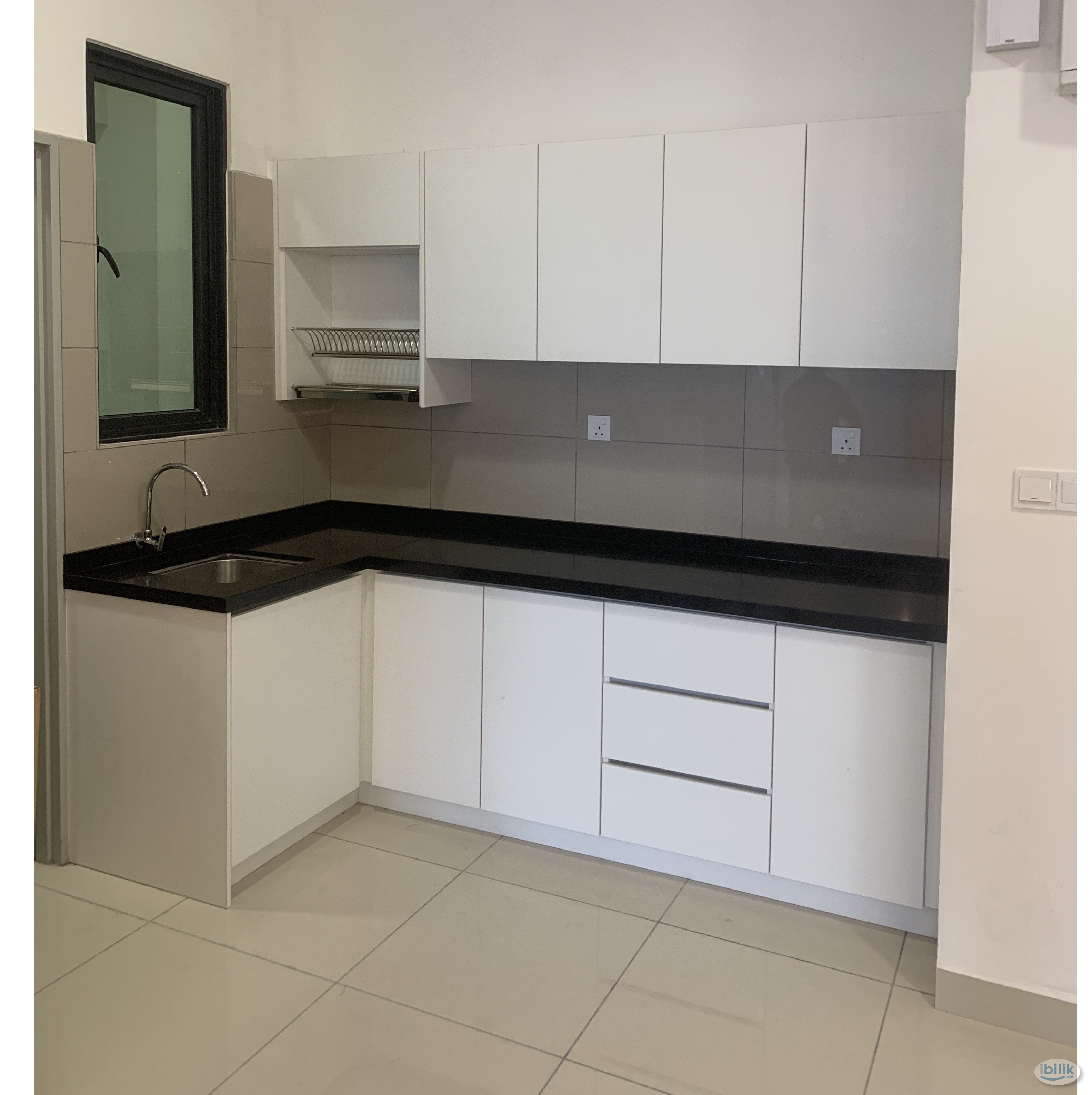Bintang Residensi, Bukit Jalil , Small Room , nearby Pavilion 2 - Image 2