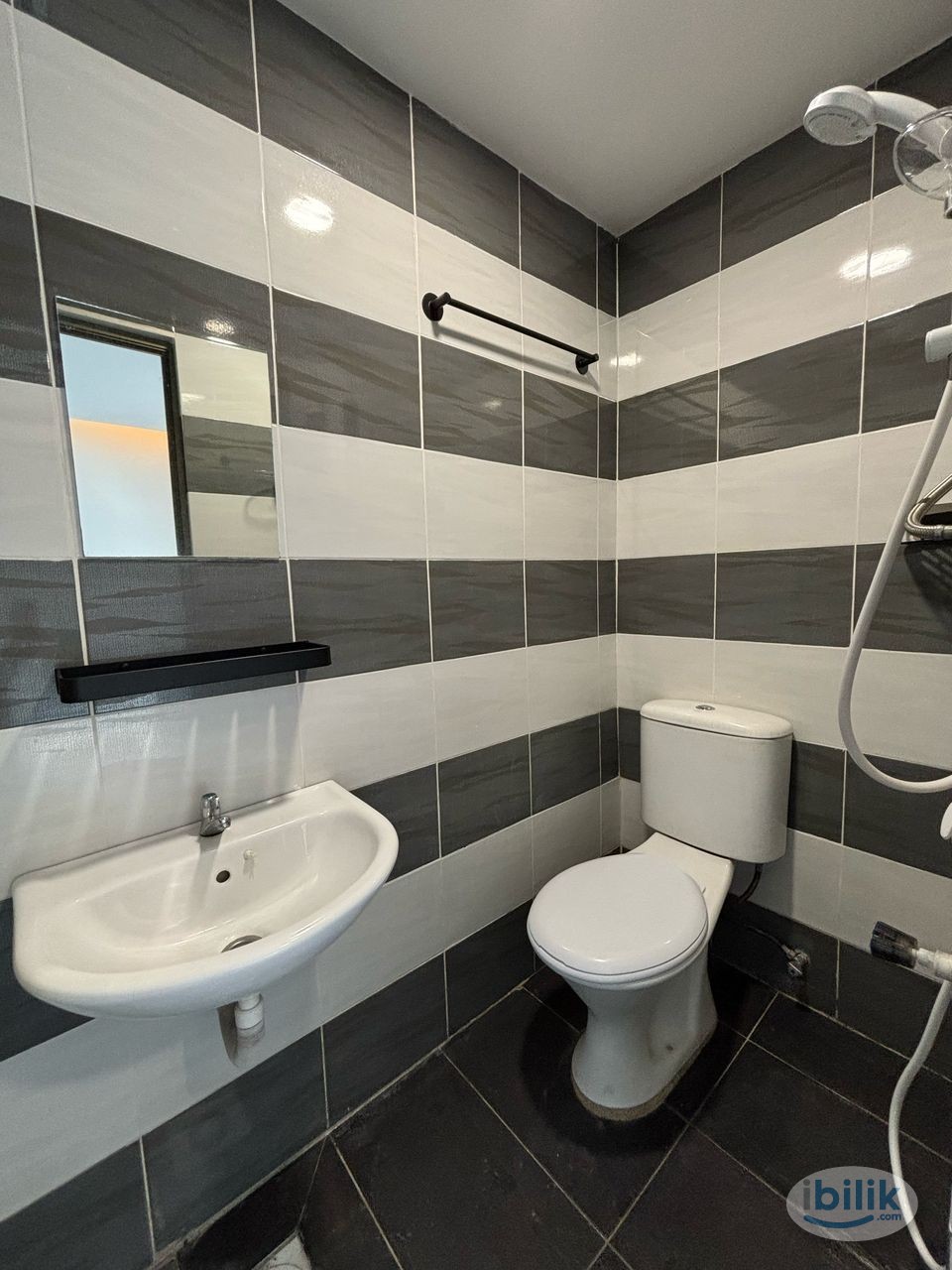 seri kembanagn , Q on Coliving Room To Rent , zero deposit - Image 5
