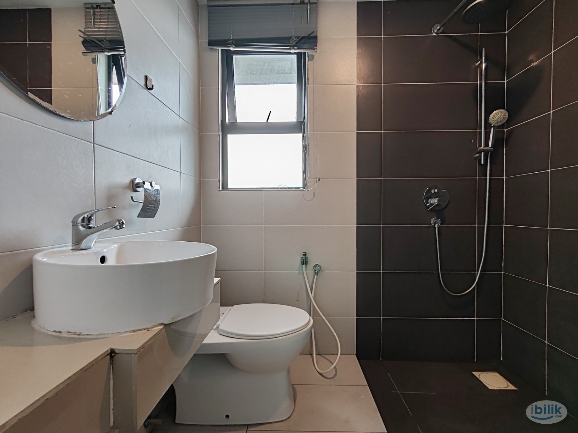 Master Room at DK Senza, Bandar Sunway - Image 4
