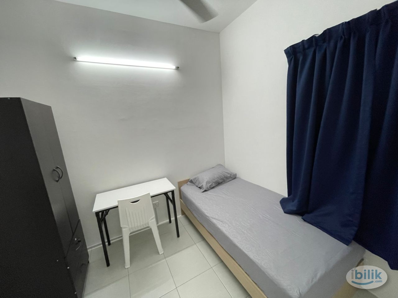 Female Master Room private bath (Walk to LRT Station)  looking for 1 pax to share Master Room (450/pax) - Image 2