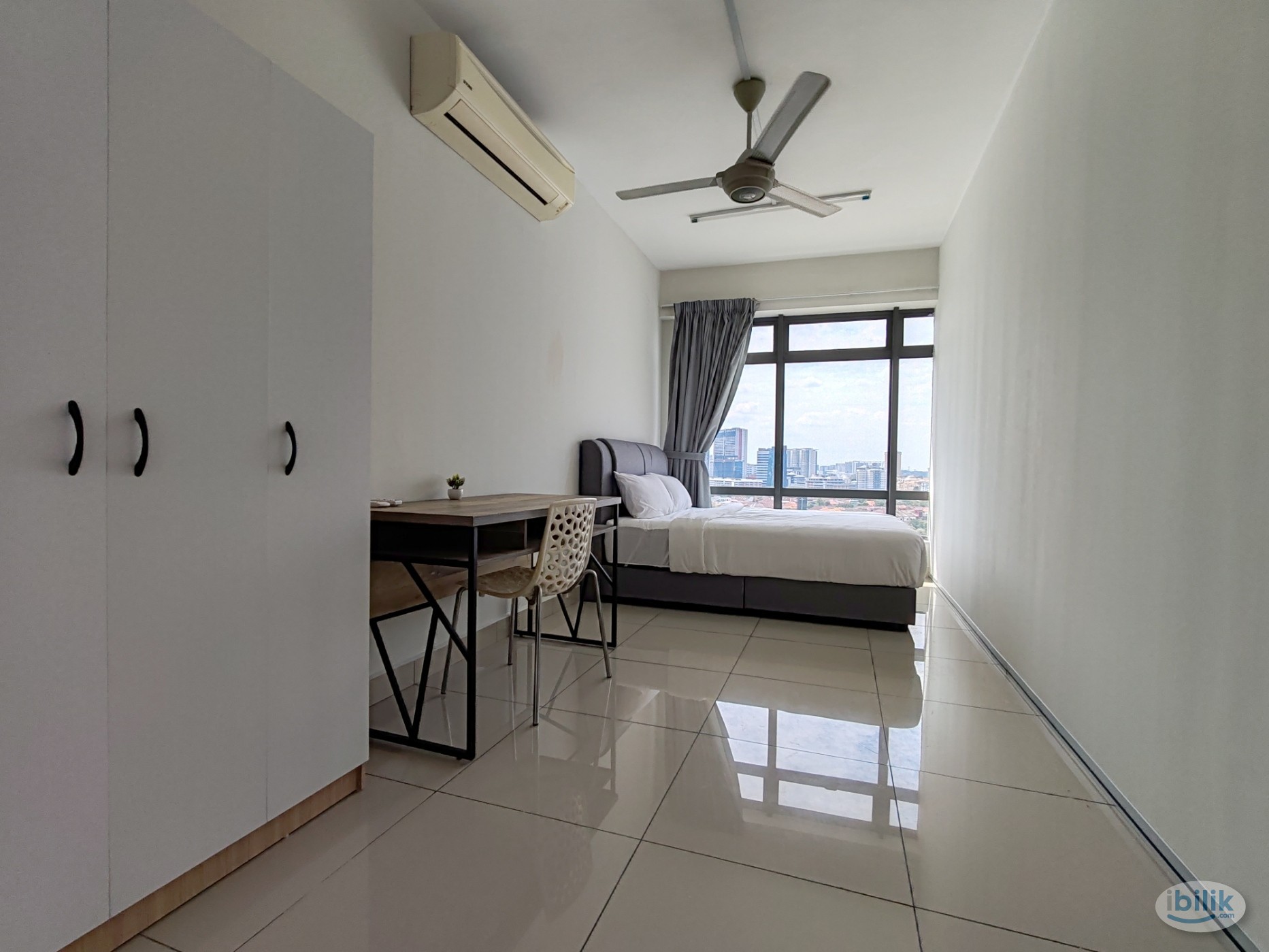 Middle Room at DK Senza, Bandar Sunway - Image 1