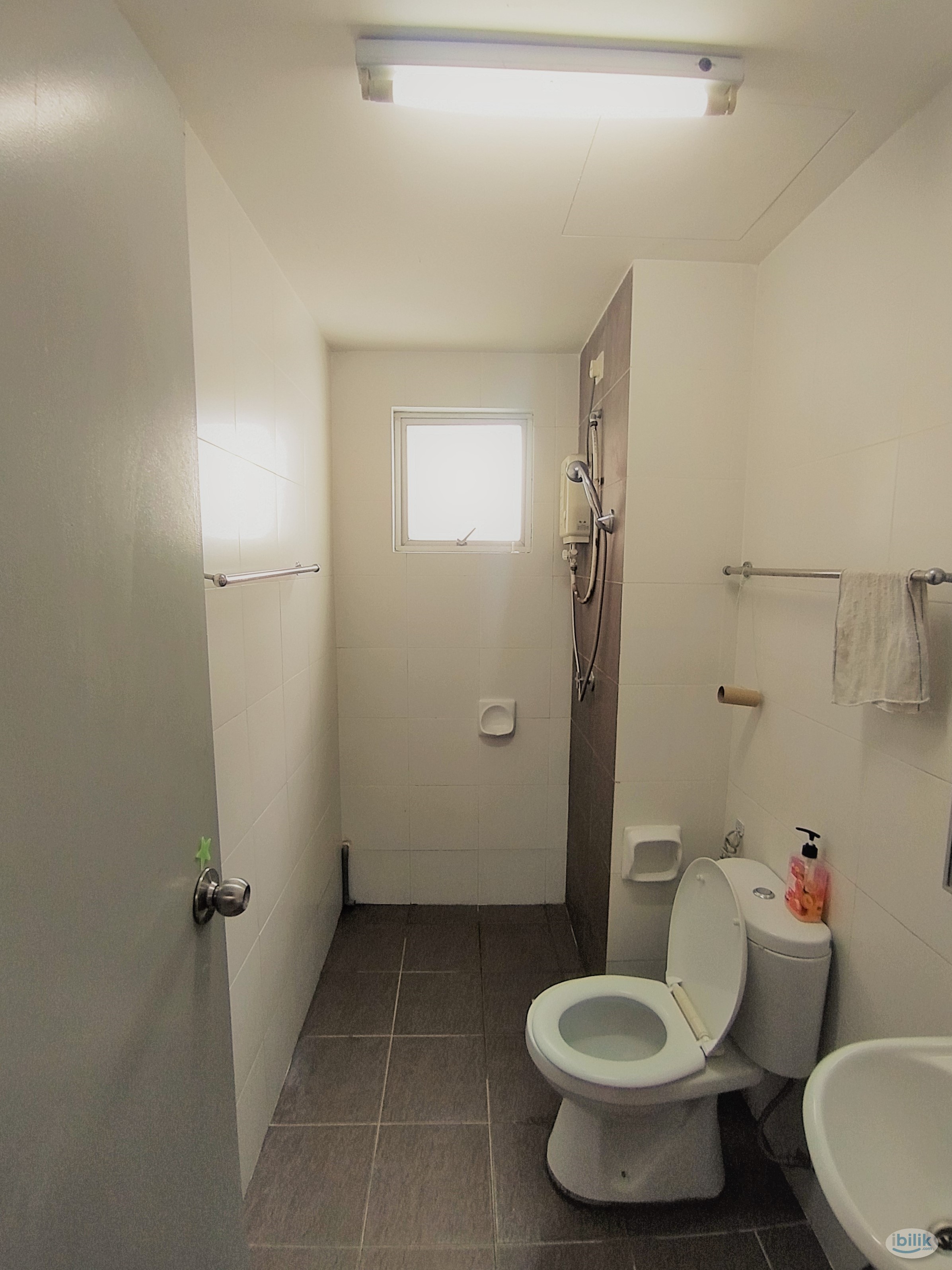 FEMALE Middle Room at Casa Residenza, Kota Damansara - Image 1