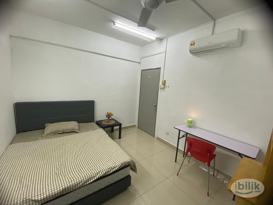 BIG WINDOW Middle Room at Casa Residenza, Kota Damansara - Image 4
