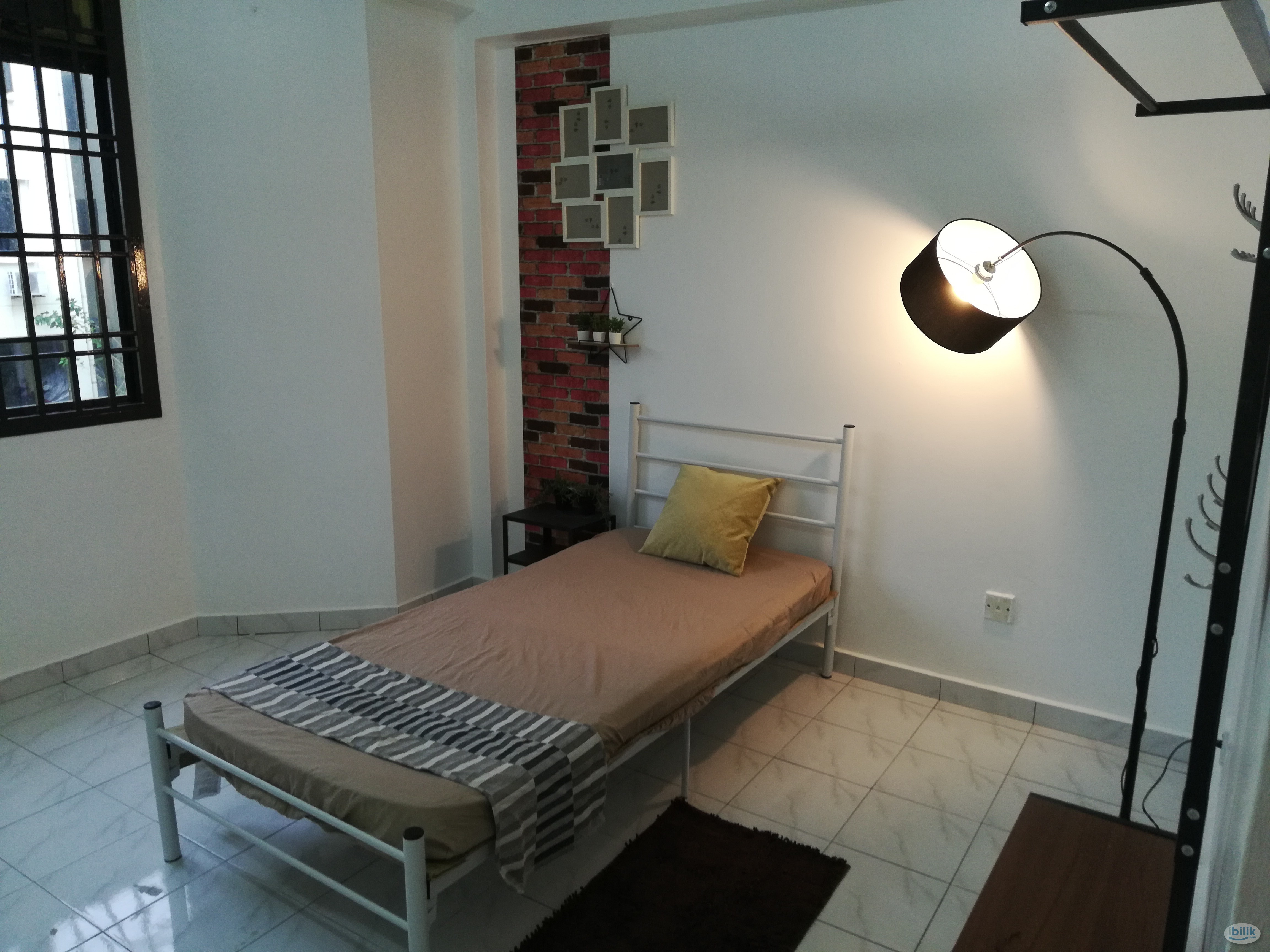 Master Room at Taman Mutiara Rini, Skudai - Image 1