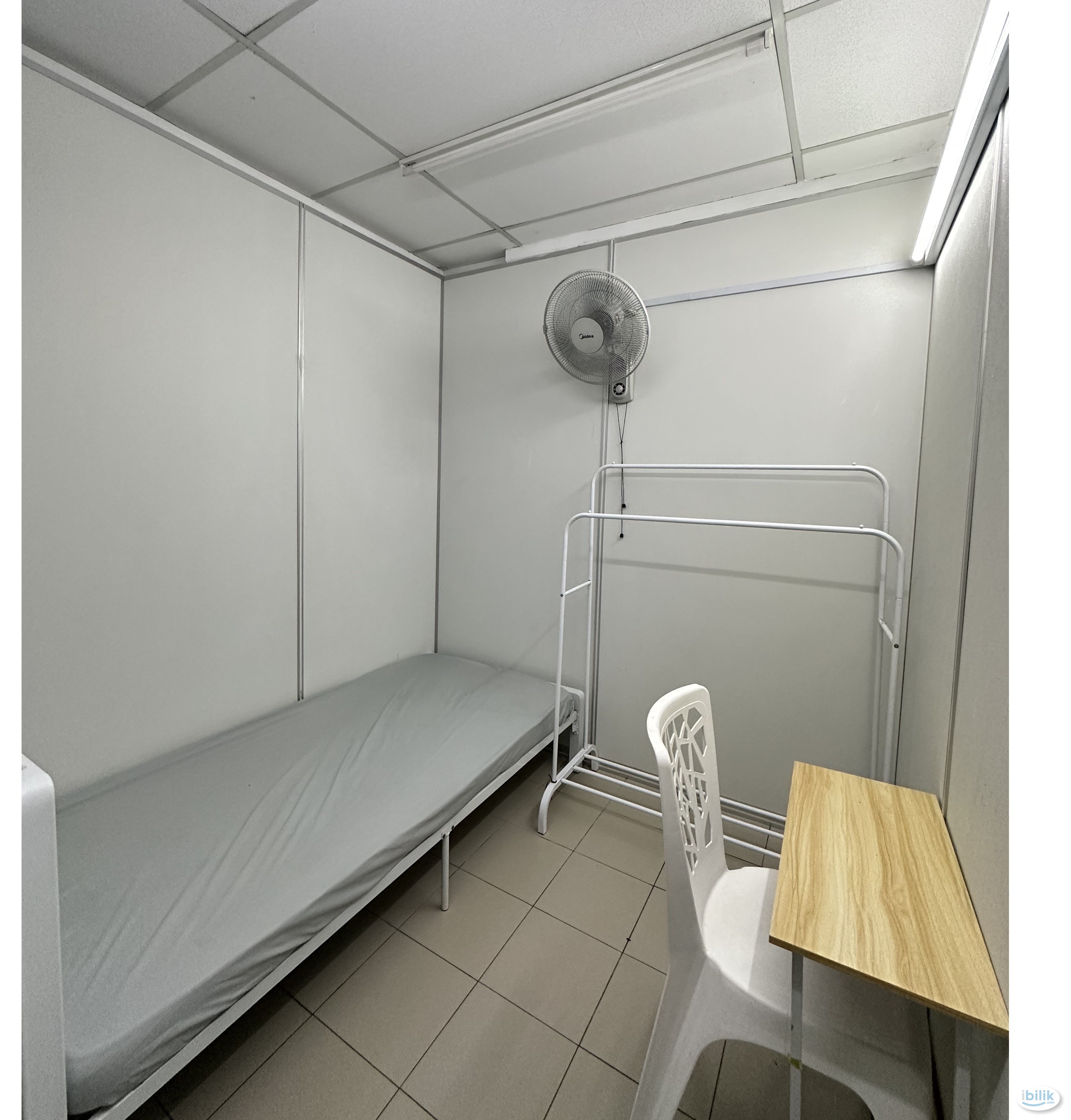 ‼️🤩 Single room at Ara Damansara🤩‼️MOVE IN IMMEDIATELY WITH ZERO DEPOSIT ‼️😱 - Image 1