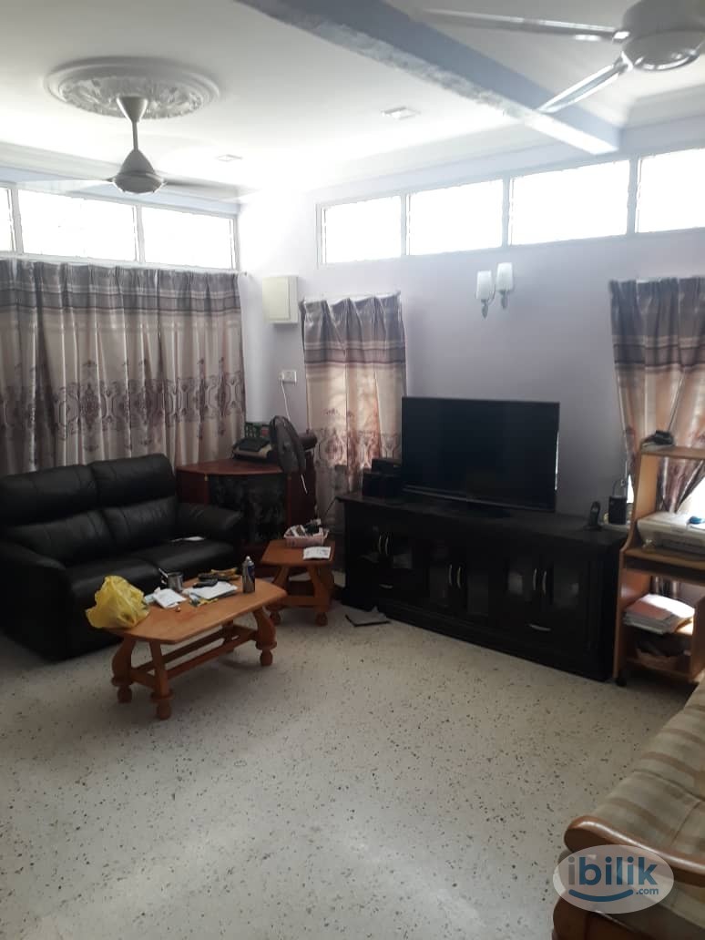 Middle Room at Teluk Intan, Perak - Image 5