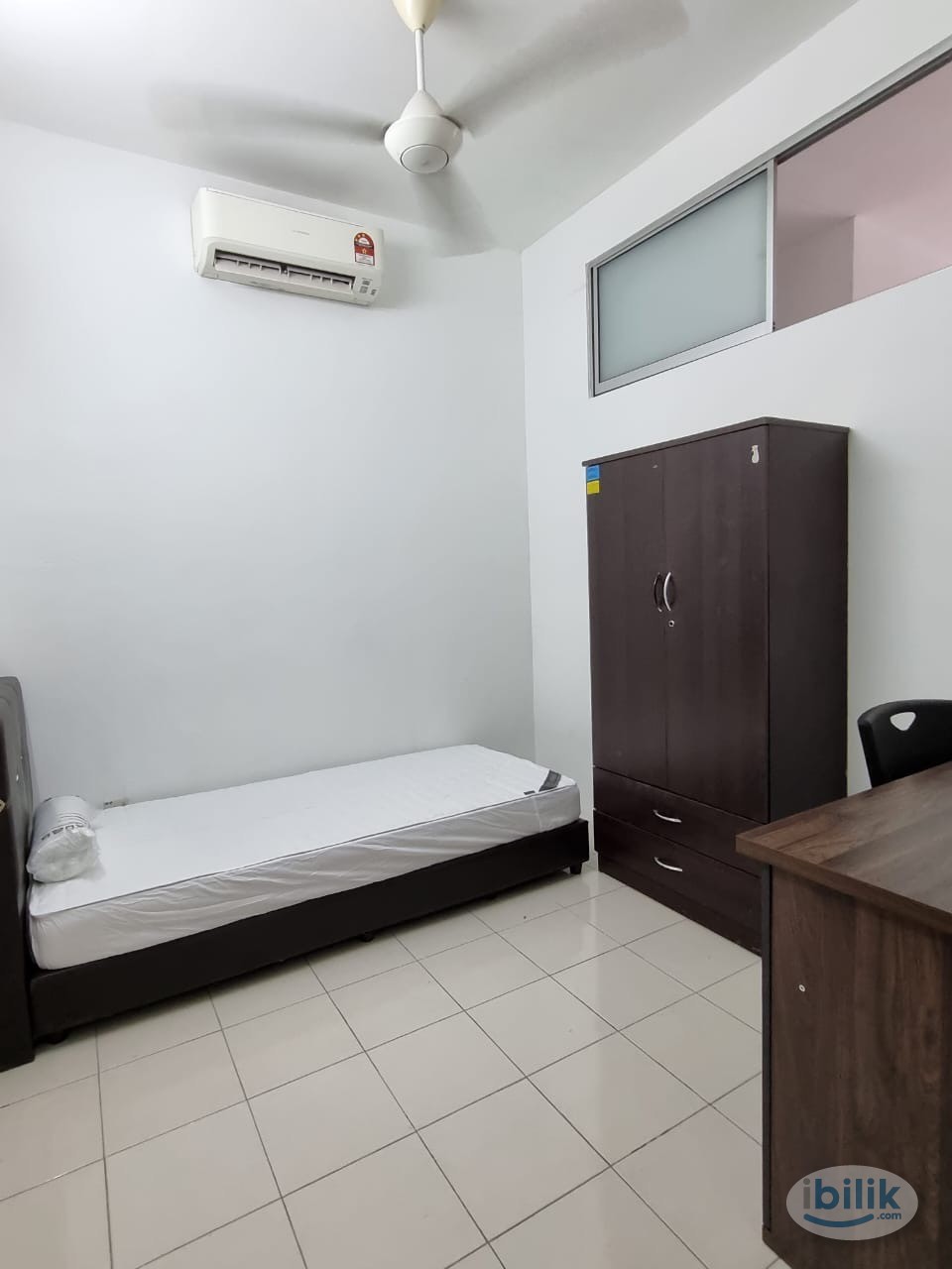 Small room in females unit at Residensi Laguna condo, Bandar Sunway - Image 1