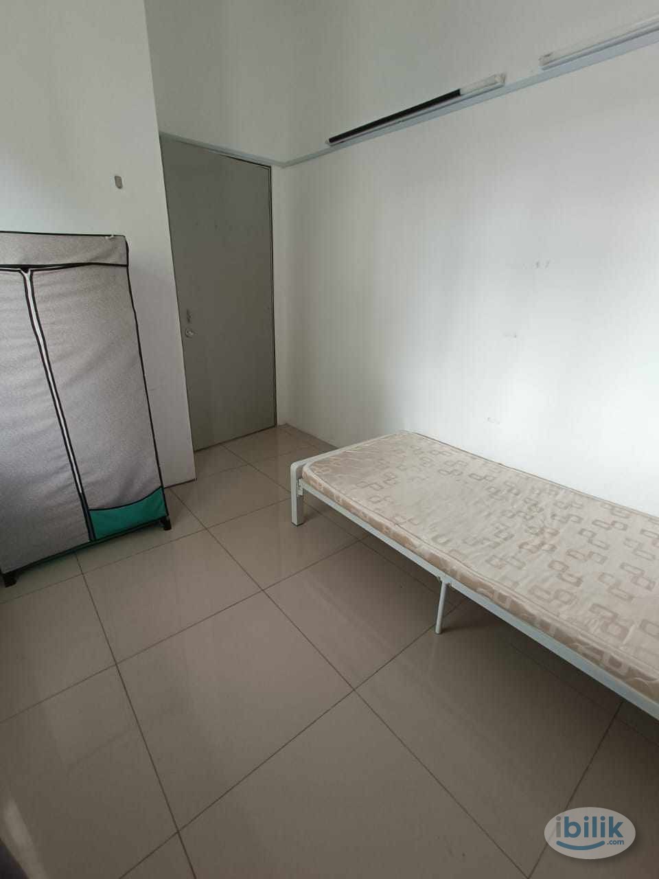 Single Room at Puchong, Selangor,IOI Mall,Food Restaurant, Mak Mak Restaurant,99 Speedmart🚩😍📍 - Image 1