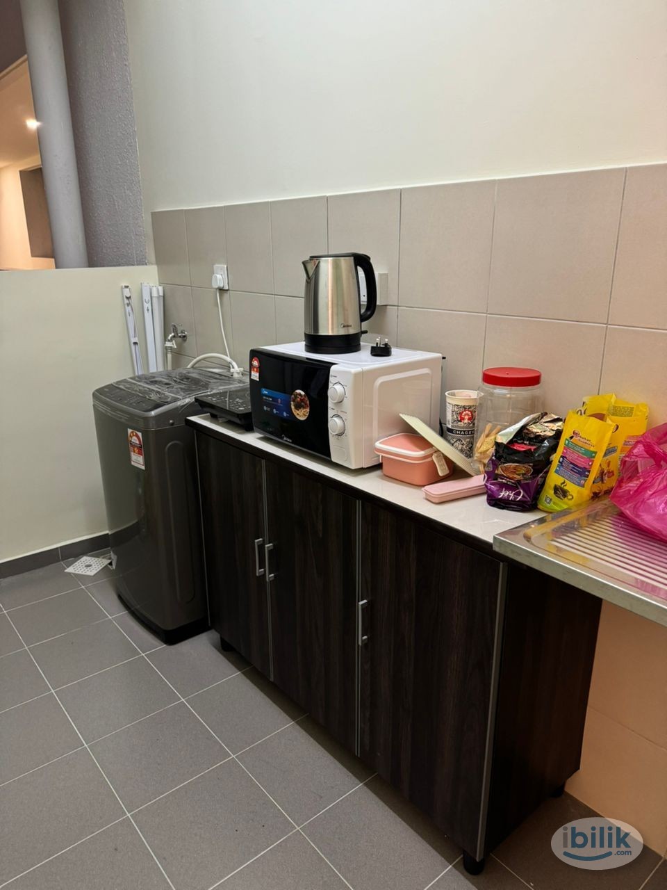 🍀SEKSYEN 13, DIAN RESIDENCY, NEW CONDO Medium Room💢Fully Furnish NEW 10” Mattress Aircond Wardrobe Table Chair - Image 1