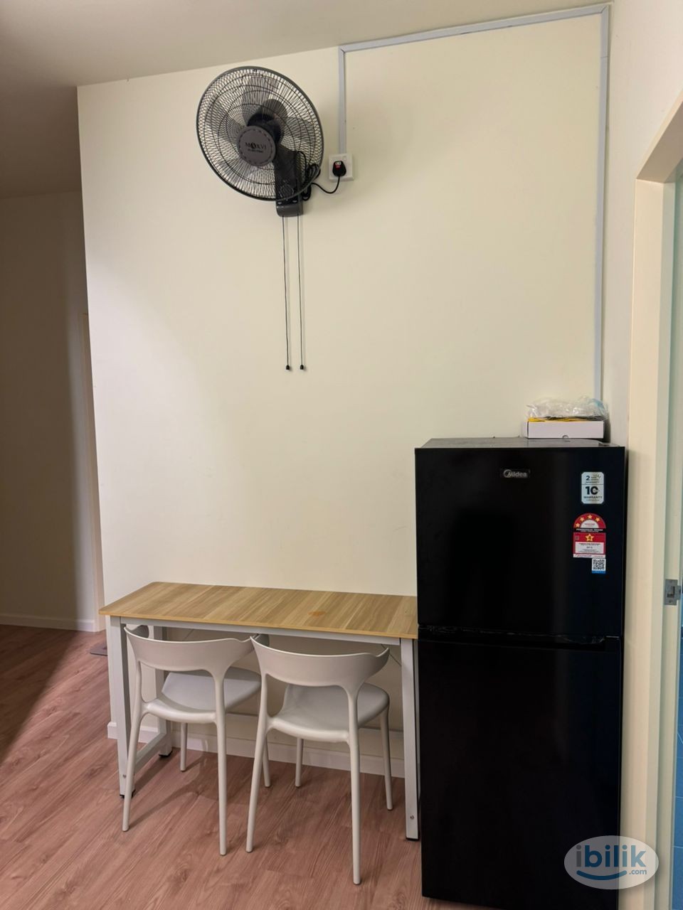 🍀SEKSYEN 13, DIAN RESIDENCY, NEW CONDO Medium Room💢Fully Furnish NEW 10” Mattress Aircond Wardrobe Table Chair - Image 2