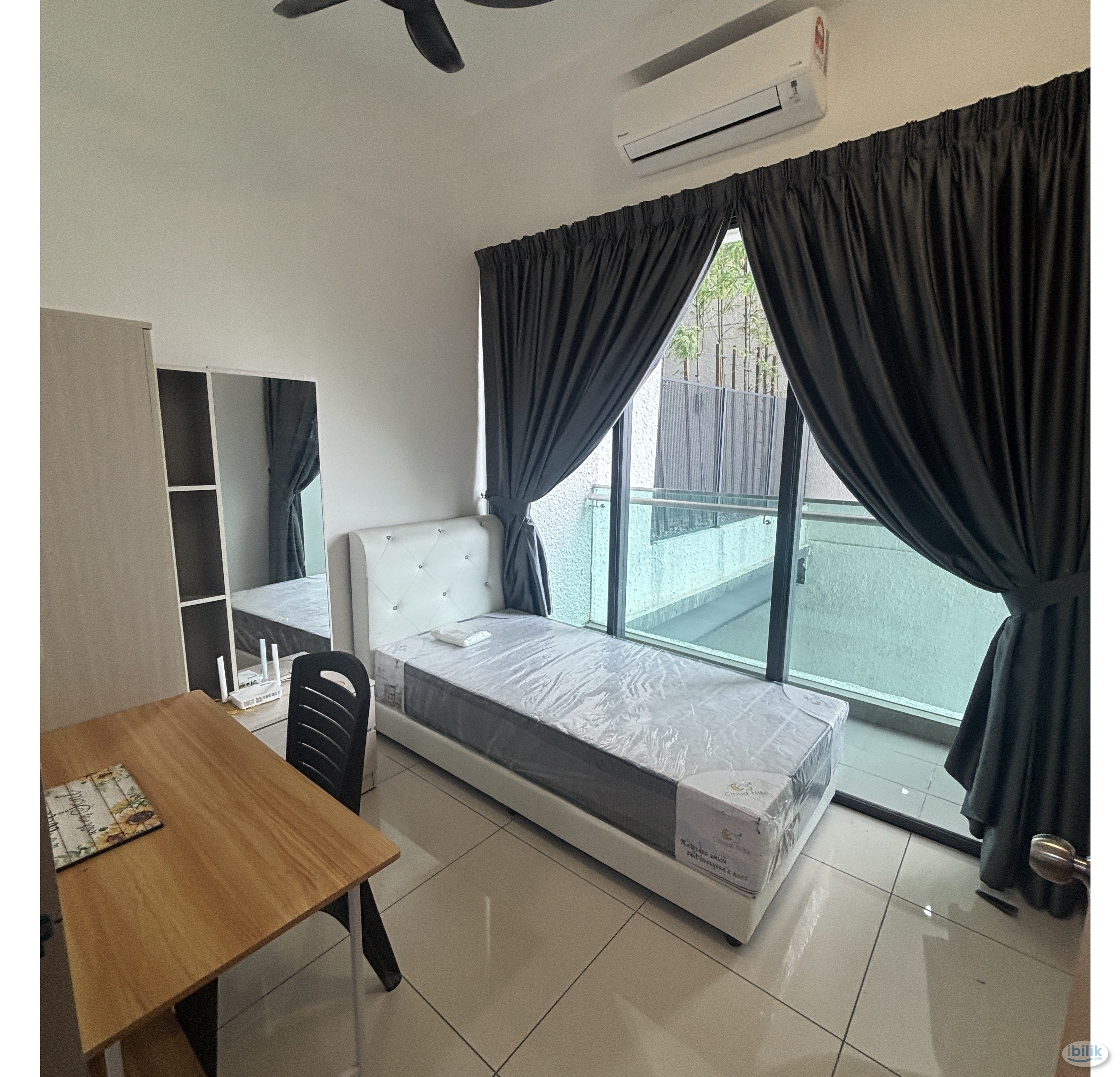 🎯VERANDO RESIDENCY, PJ, Single Room with Balcony✨Fully Furnish NEW Aircond Wardrobe Table Chair Mattress - Image 2