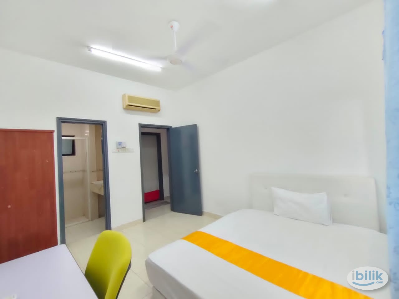 Pelangi Utama Condominium female master - Image 1