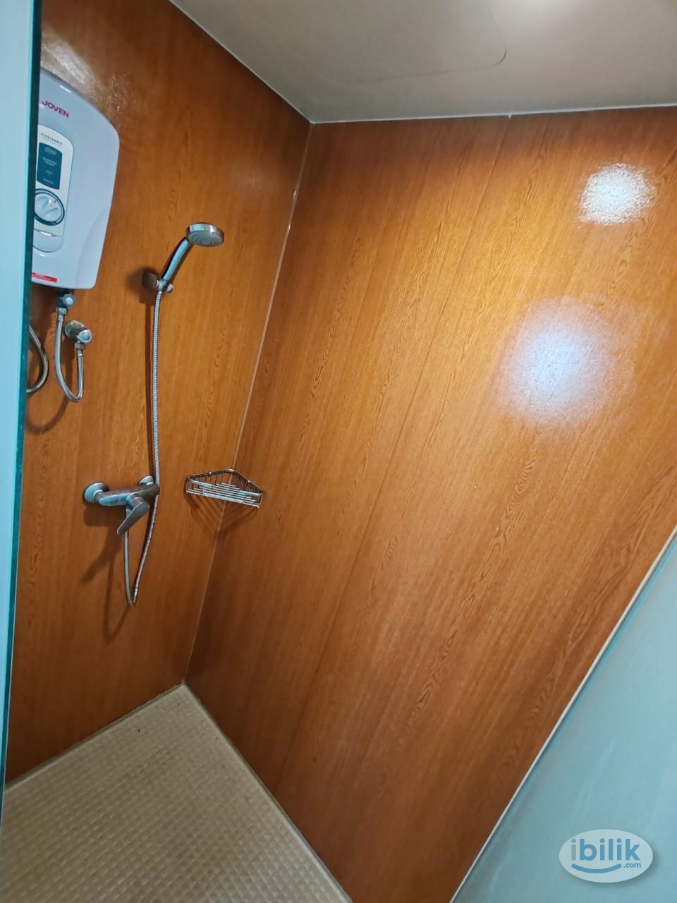 Master Room at Putra Nilai, Nilai - Image 3