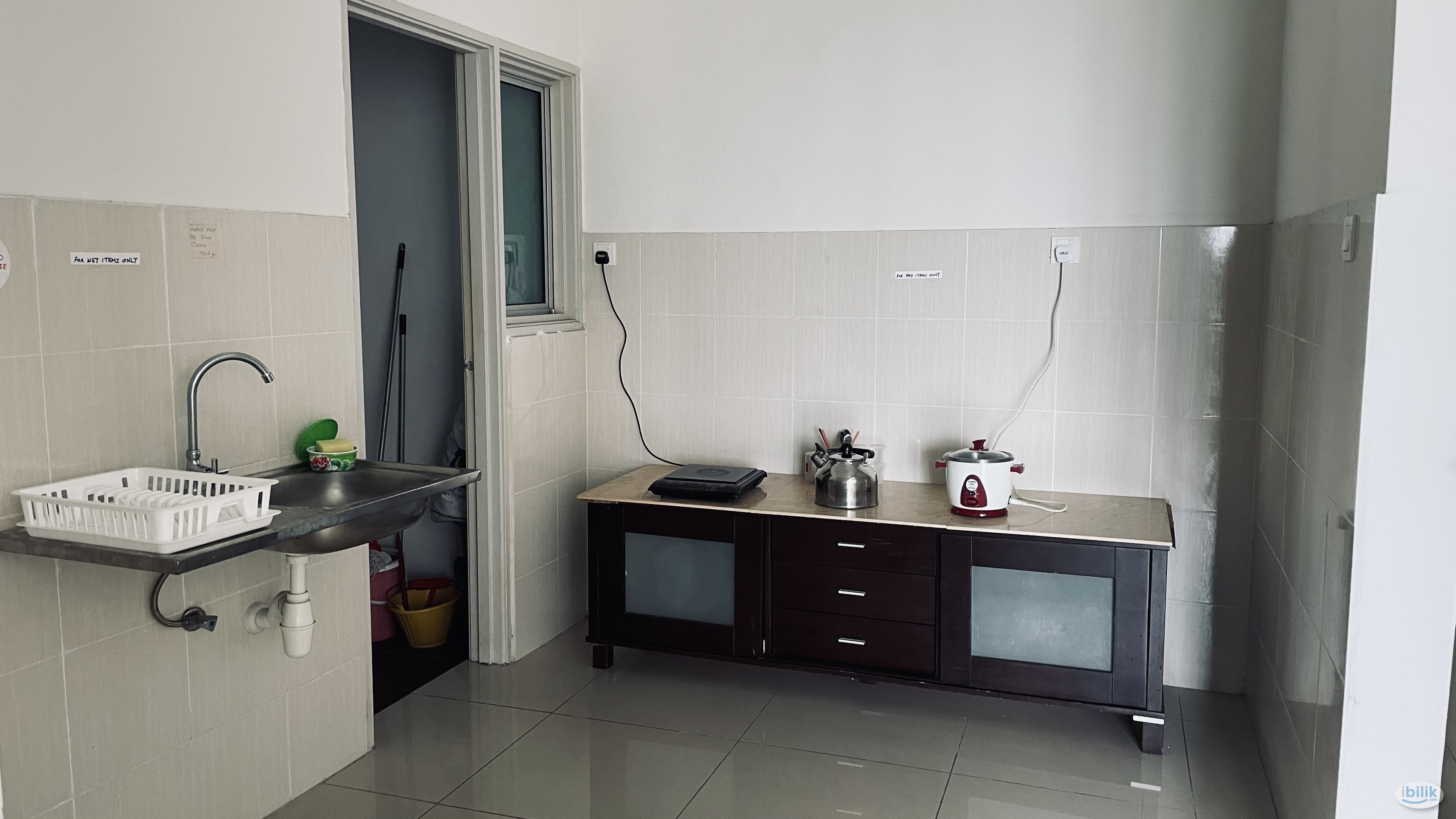 Middle Room at Bandar Melaka, Melaka - Image 5