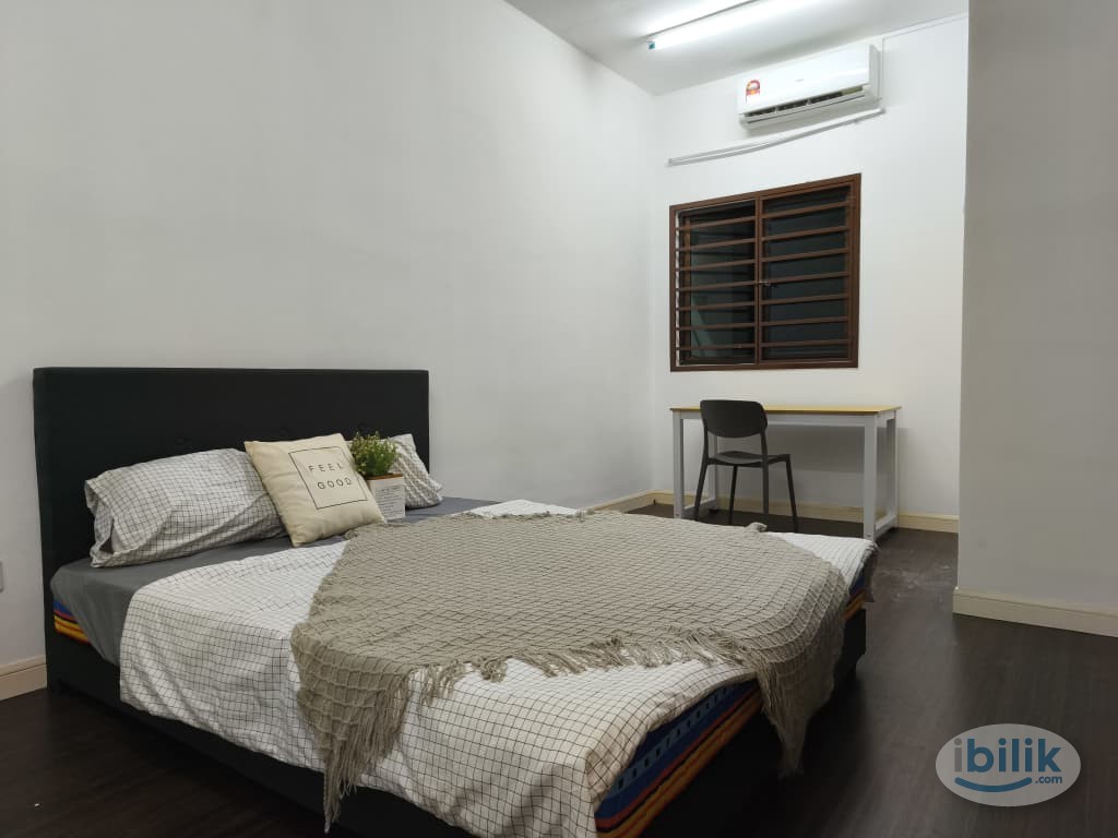 Middle Room at Lido Residency, Bandar Sri Permaisuri - Image 1