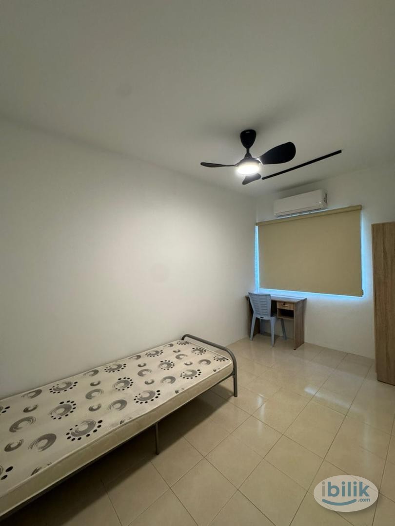 Taman Bayu Perdana, Klang @ LANDED HOUSE WITH 4 ROOM ! - Image 2