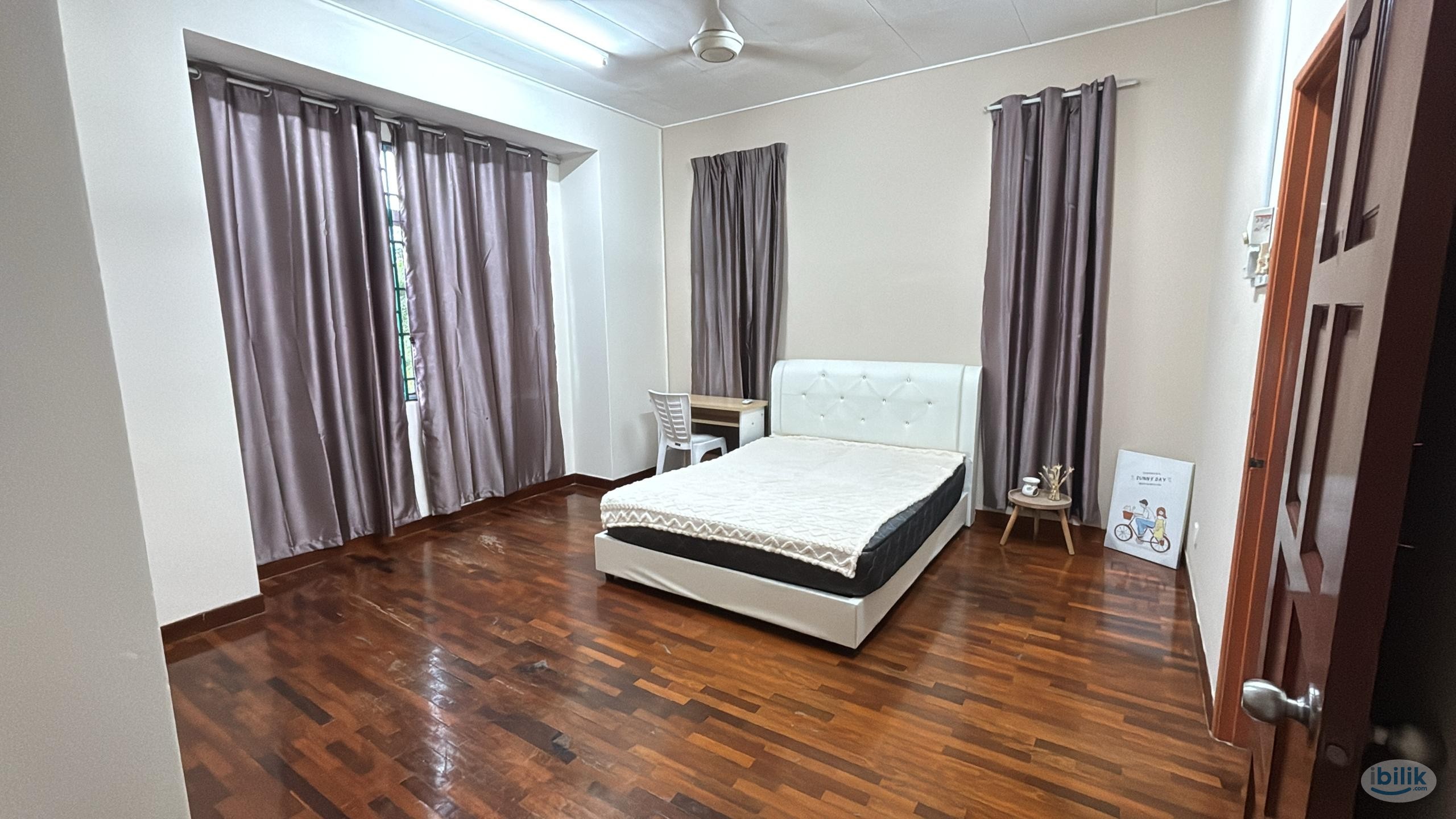 Master Room at Bandar Botanic, Klang @ CORNER HOUSE WITH MANY PARKING ! - Image 1