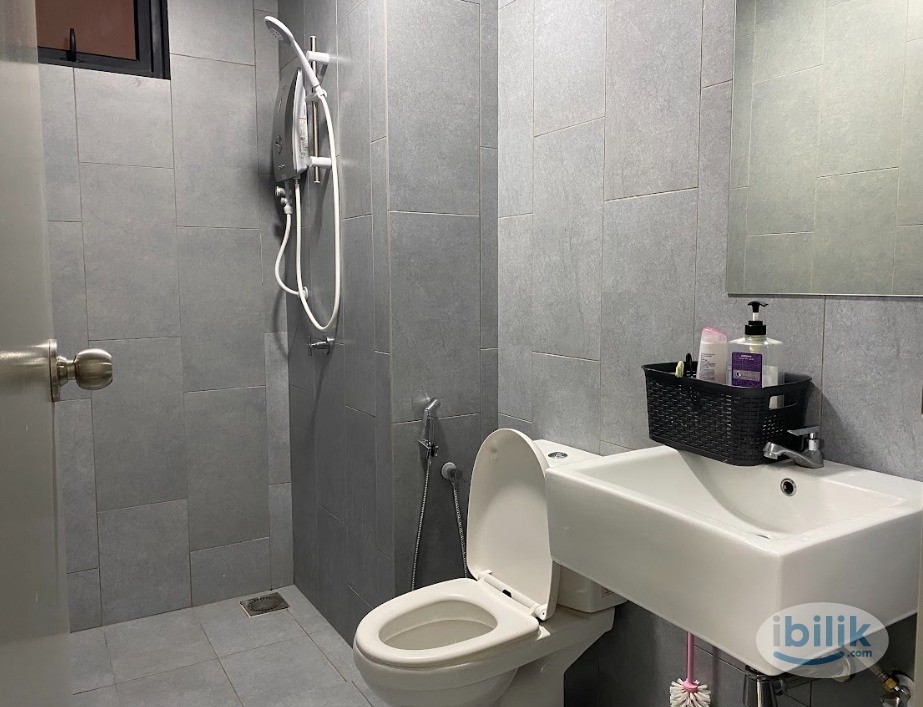 [FEMALE Single Bedroom] Maxim Majestic , 5 min UCSI, MRT Connaught [Fully+AC] - Image 3