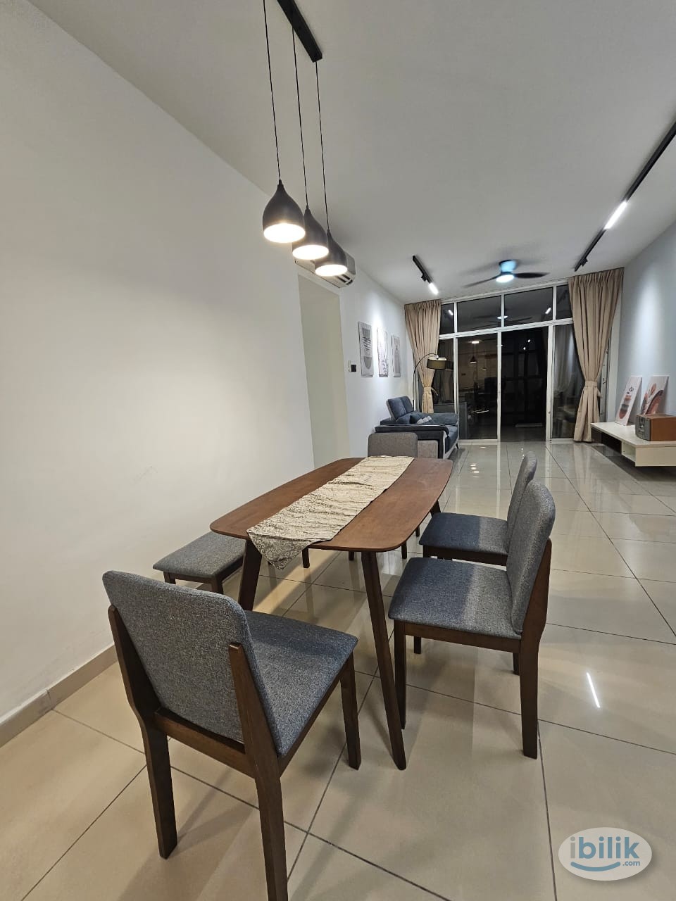 Master Room at Midfields, Sungai Besi - Image 3
