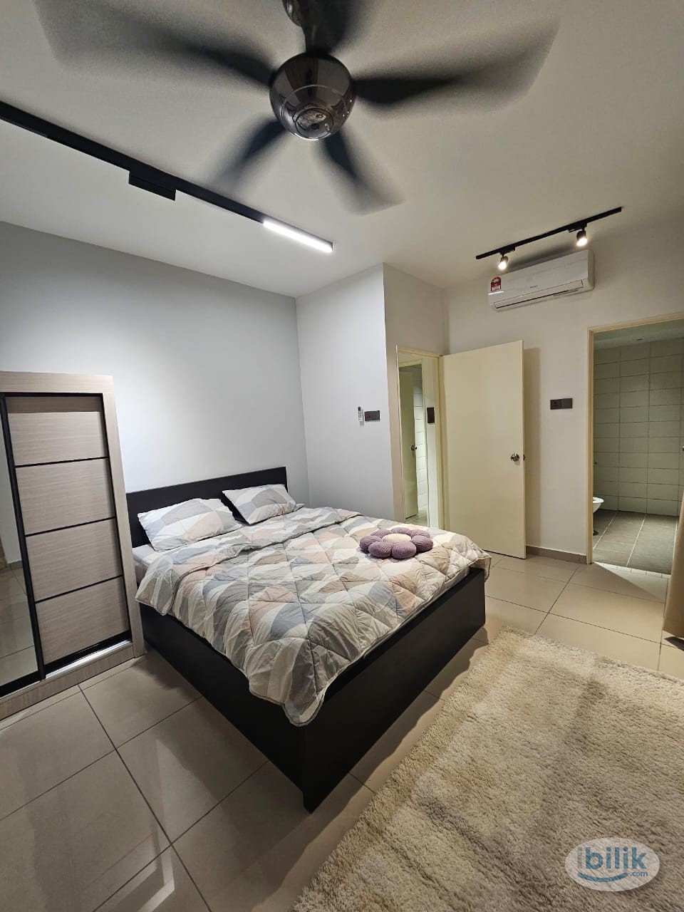 Master Room at Midfields, Sungai Besi - Image 4