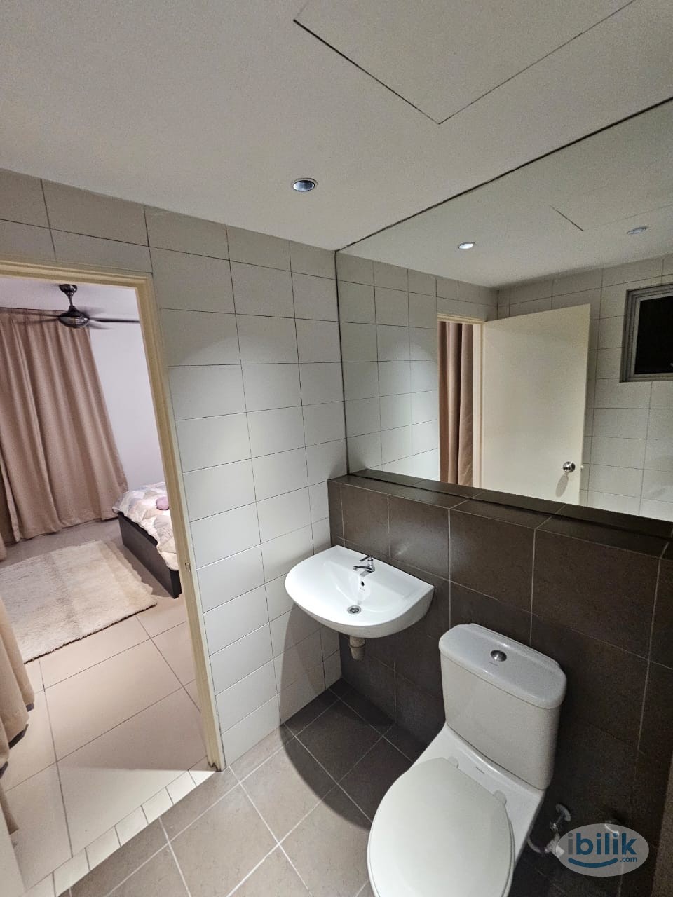 Master Room at Midfields, Sungai Besi - Image 5
