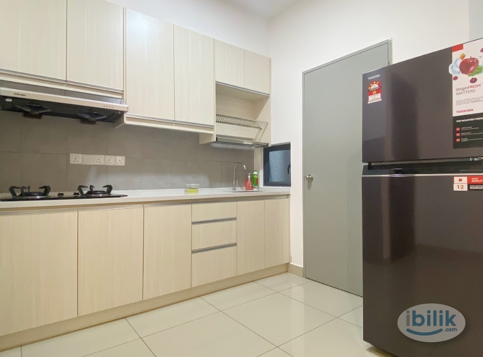 【WALKING TO MRT + ATTACHED BATHROOM】Master Bedroom for rent - Image 3