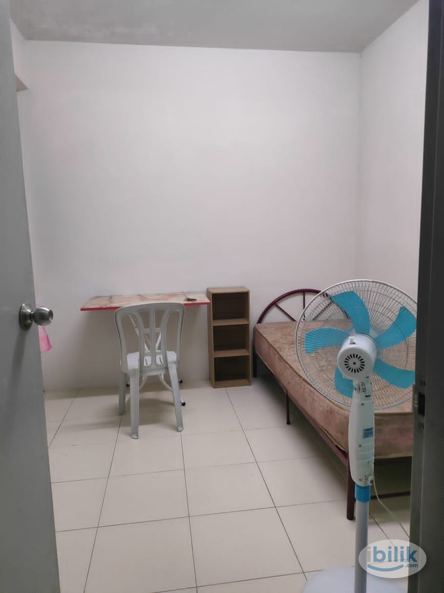 Small room for rent at Apartment Suria 1, Batu Kawan, Penang - Image 1