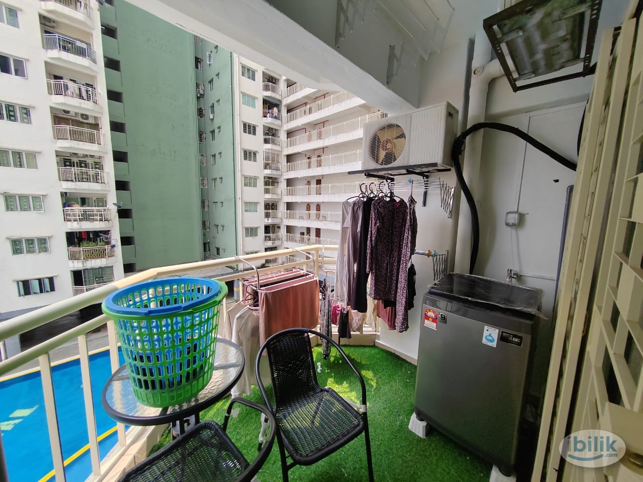 female only kepong sri damansara single room mrt2 ktm - Image 3