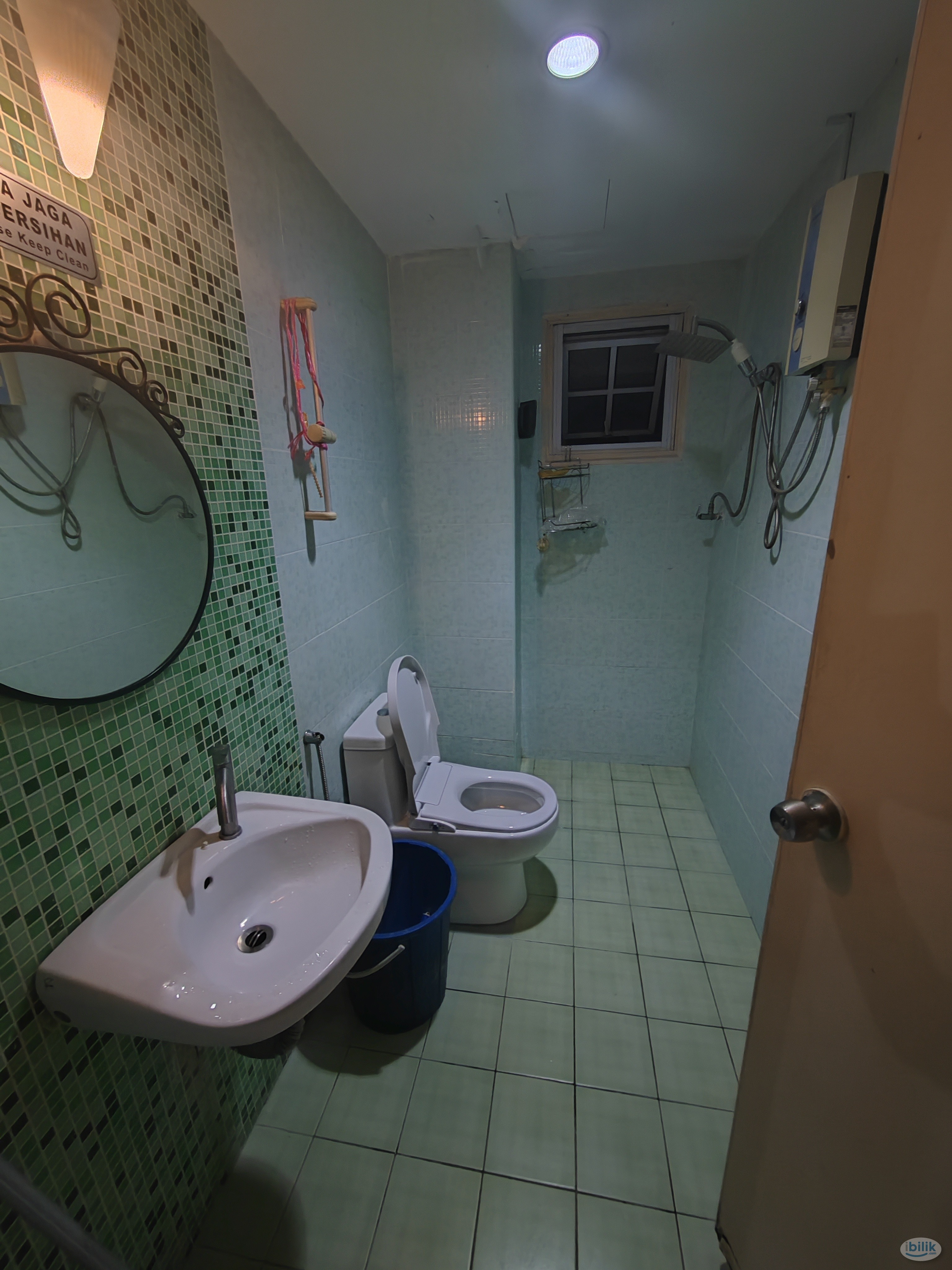mixed gender room pandan perdana shamelin - Image 4