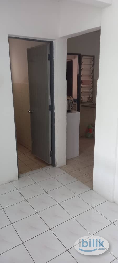Single Room at Damansara Damai, Petaling Jaya - Image 2