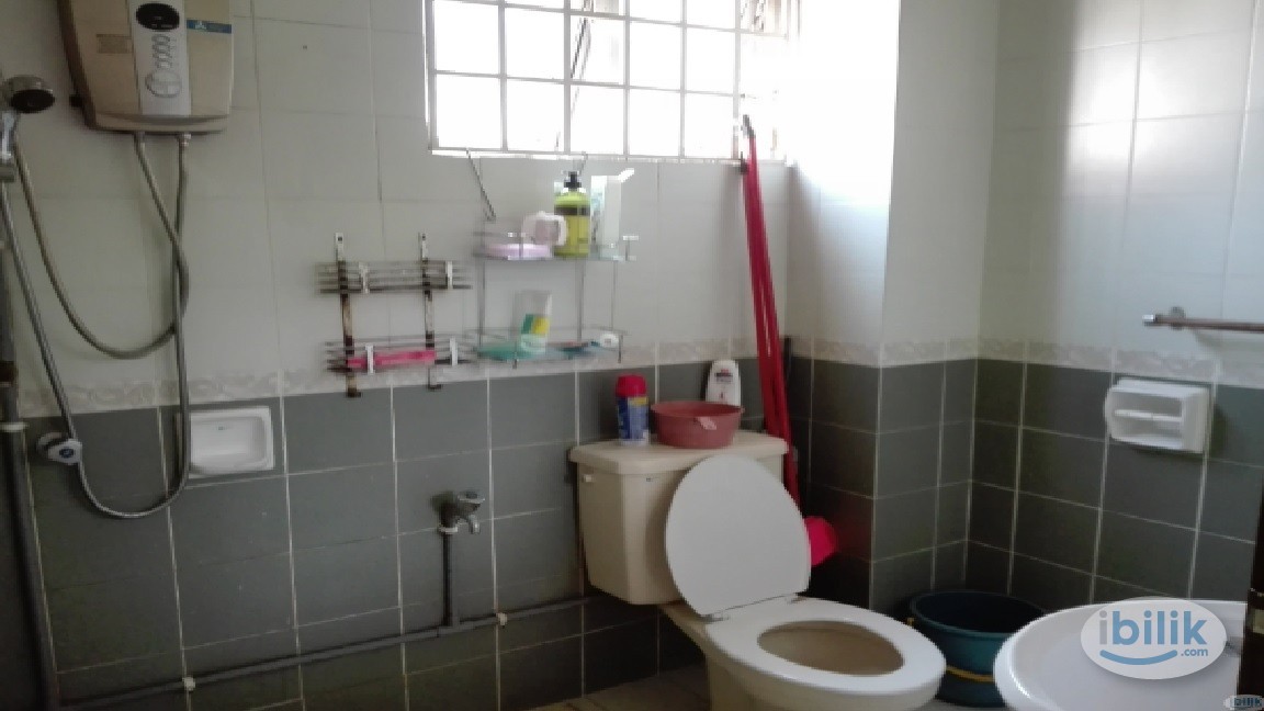 Bukit Rahman Putra Middle Room for Rent - Image 2