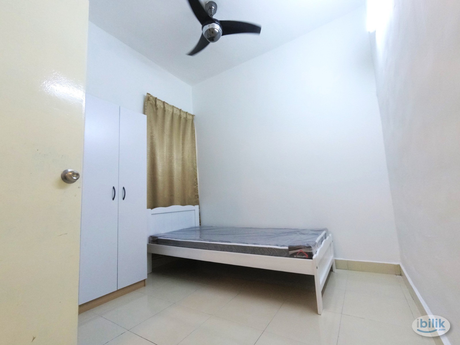 Bilik Tak Sharing | Girl Muslim | Single Room at Banjaria Court, Batu Caves | fully furnised | Sri Gombak - Image 1
