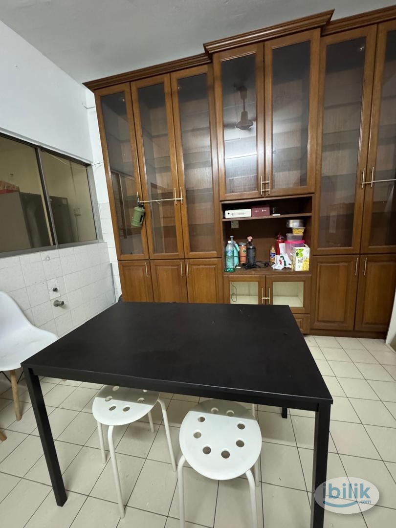 Single Room with Air-Condition in Bandar Utama Near One Utama Mall / MRT Bandar Utama 🌈🔥 - Image 3