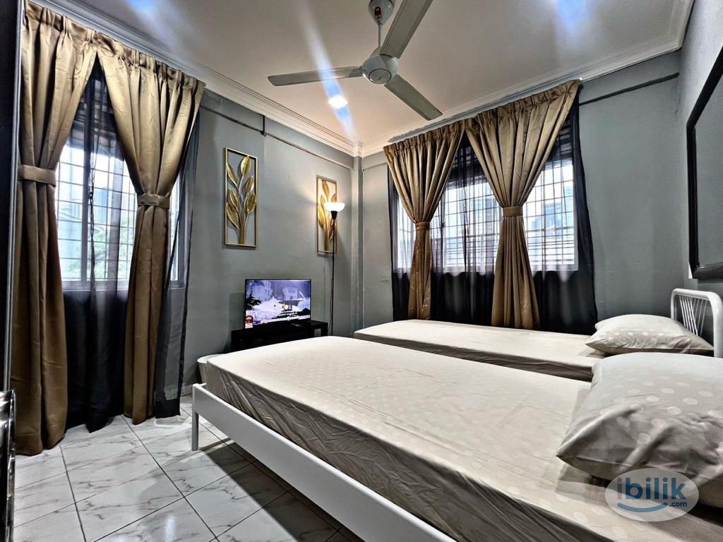 Middle Room at Bangsar South, Pantai - Image 1