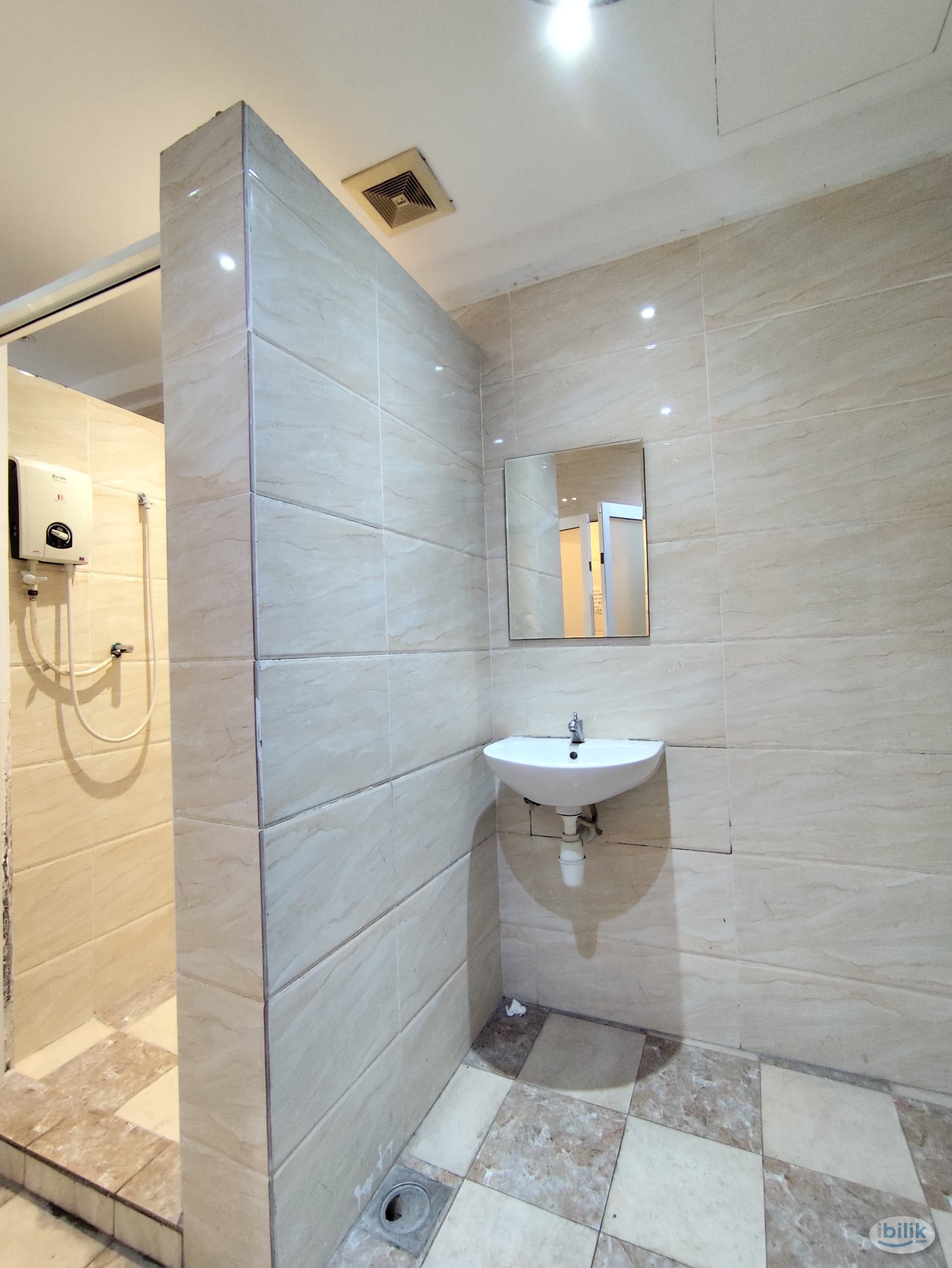 😍ZERO DEPOSIT⚡️MOVE IN IMMEDIATELY🕺🏻NEAR PUBLIC TRANSPORT - Image 2