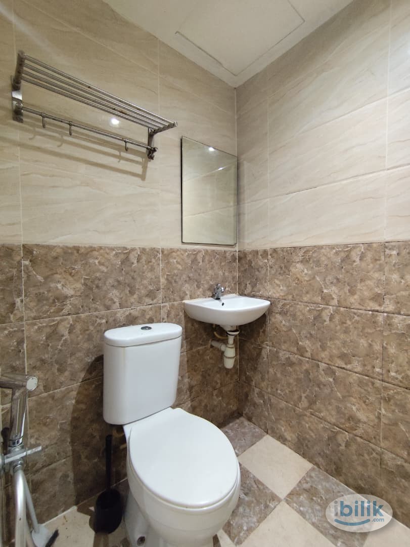 Master Room Hotel Concept  🌟Private Bathroom‼️🛜 Spacious Master Room with Co-Living @ Q Inn PJS 8 Bandar Sunway🌟Near Sun - Image 3