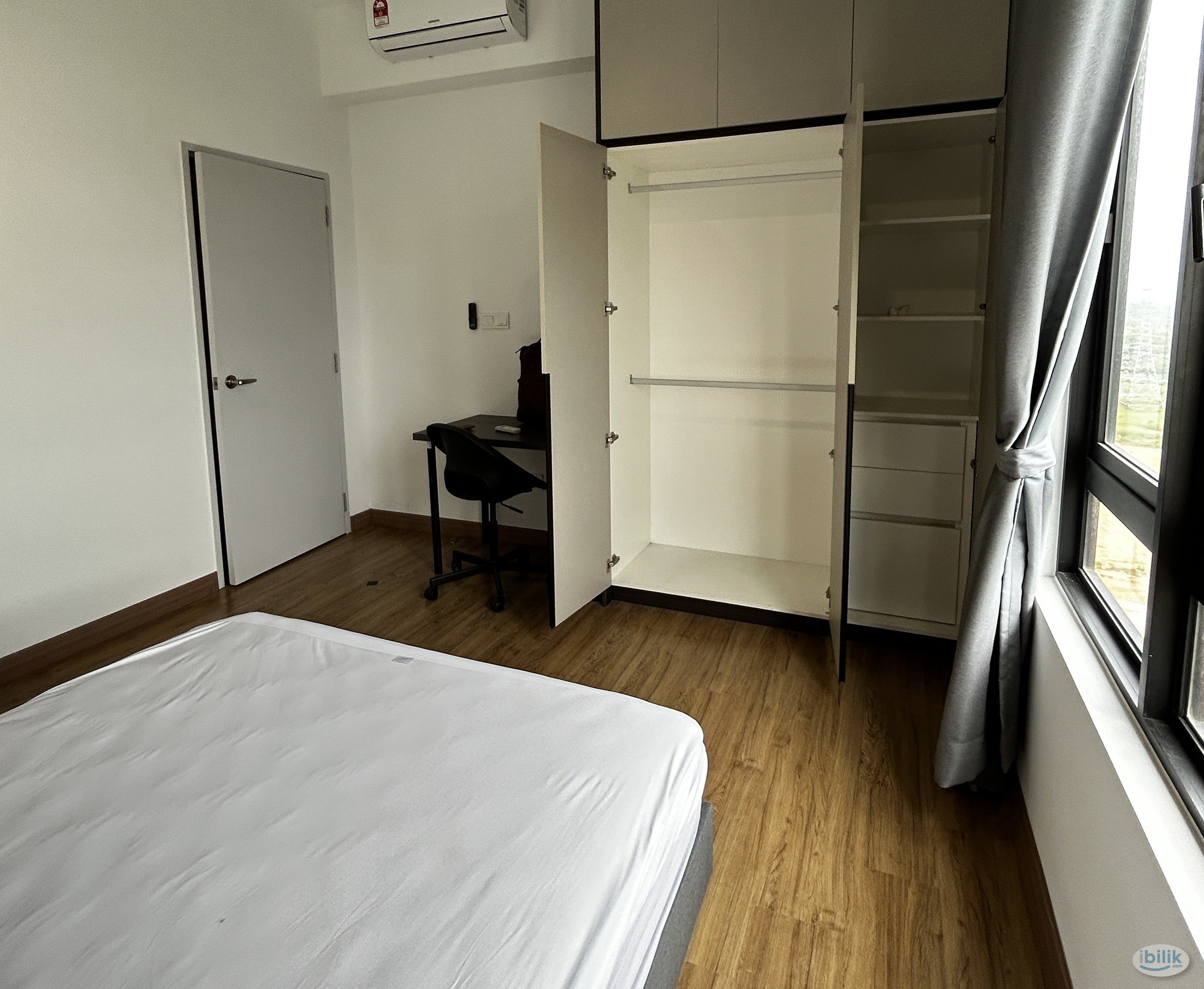 Master Room at Bandar Rimbayu, Amber Residence Shah Alam - Image 2